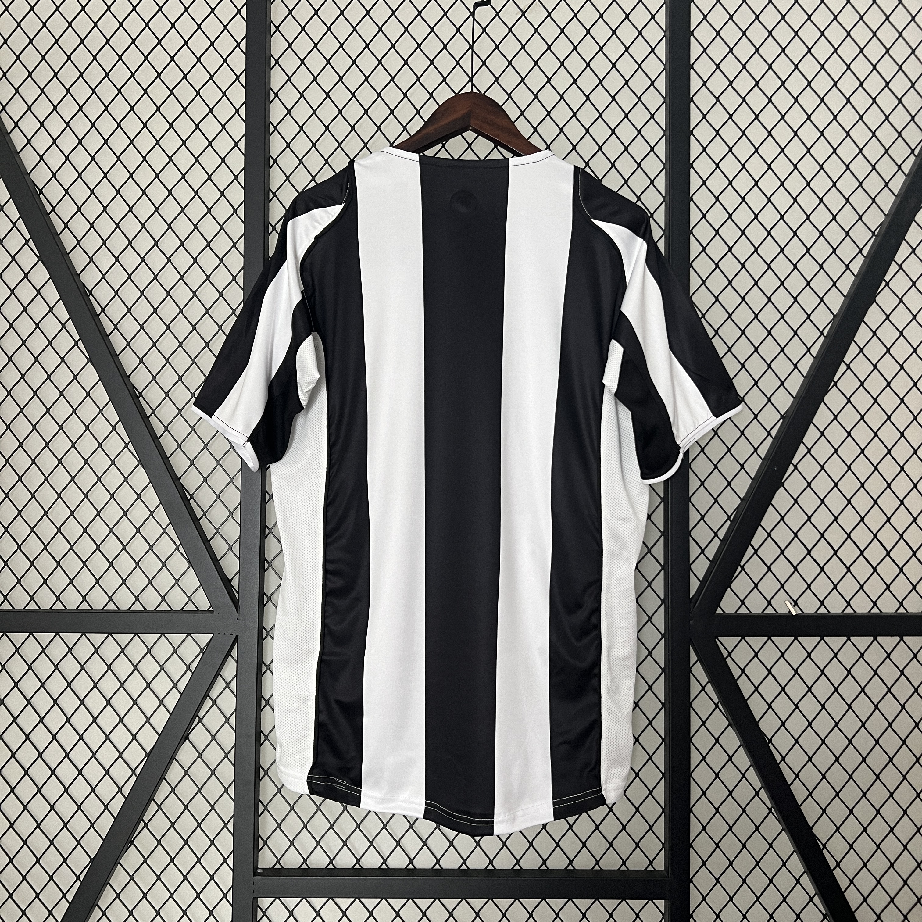 Camisola principal Juventus 2004/2005 - Versão adepto 3