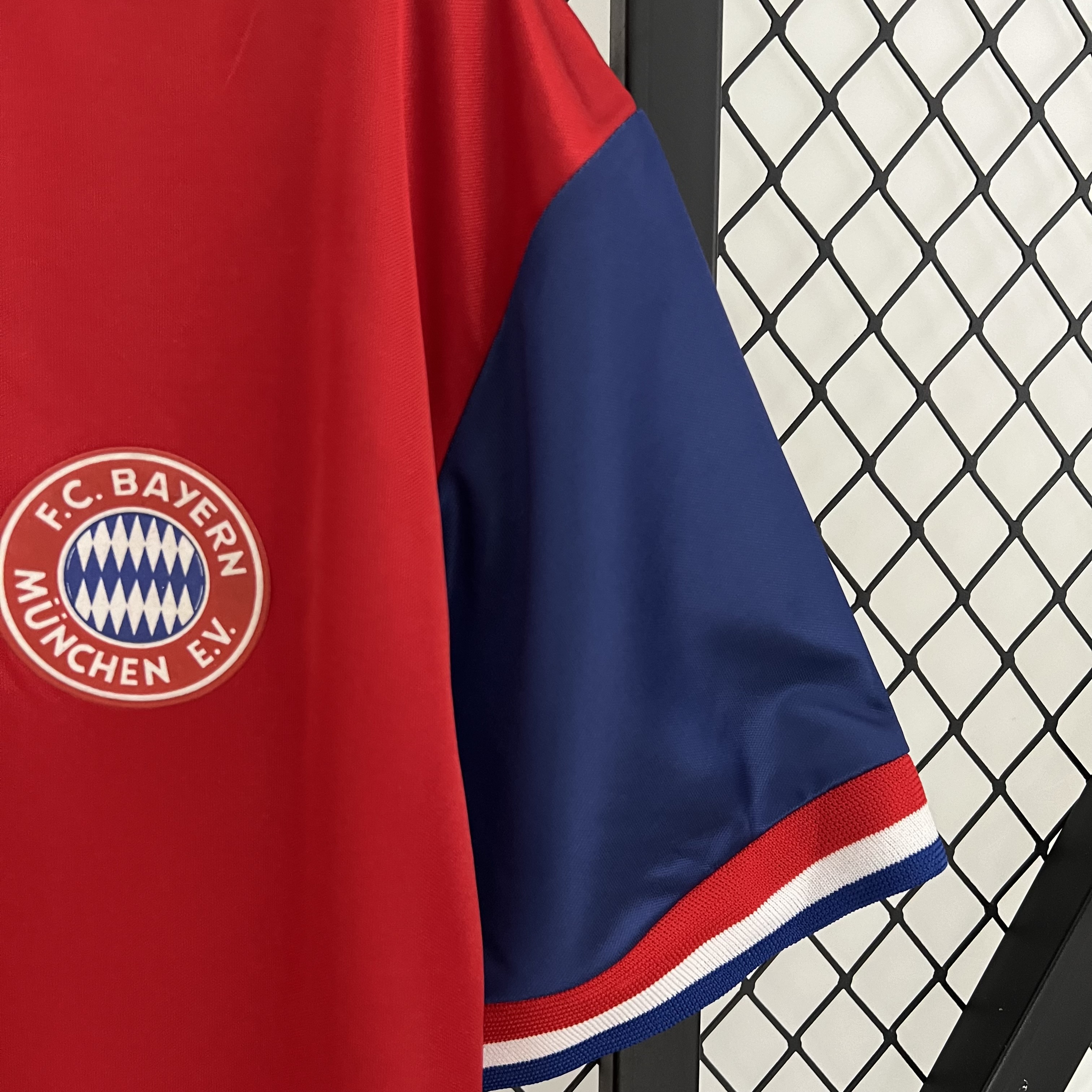 Camisola Principal Bayern Munique 1993/1995 Versão adepto 8