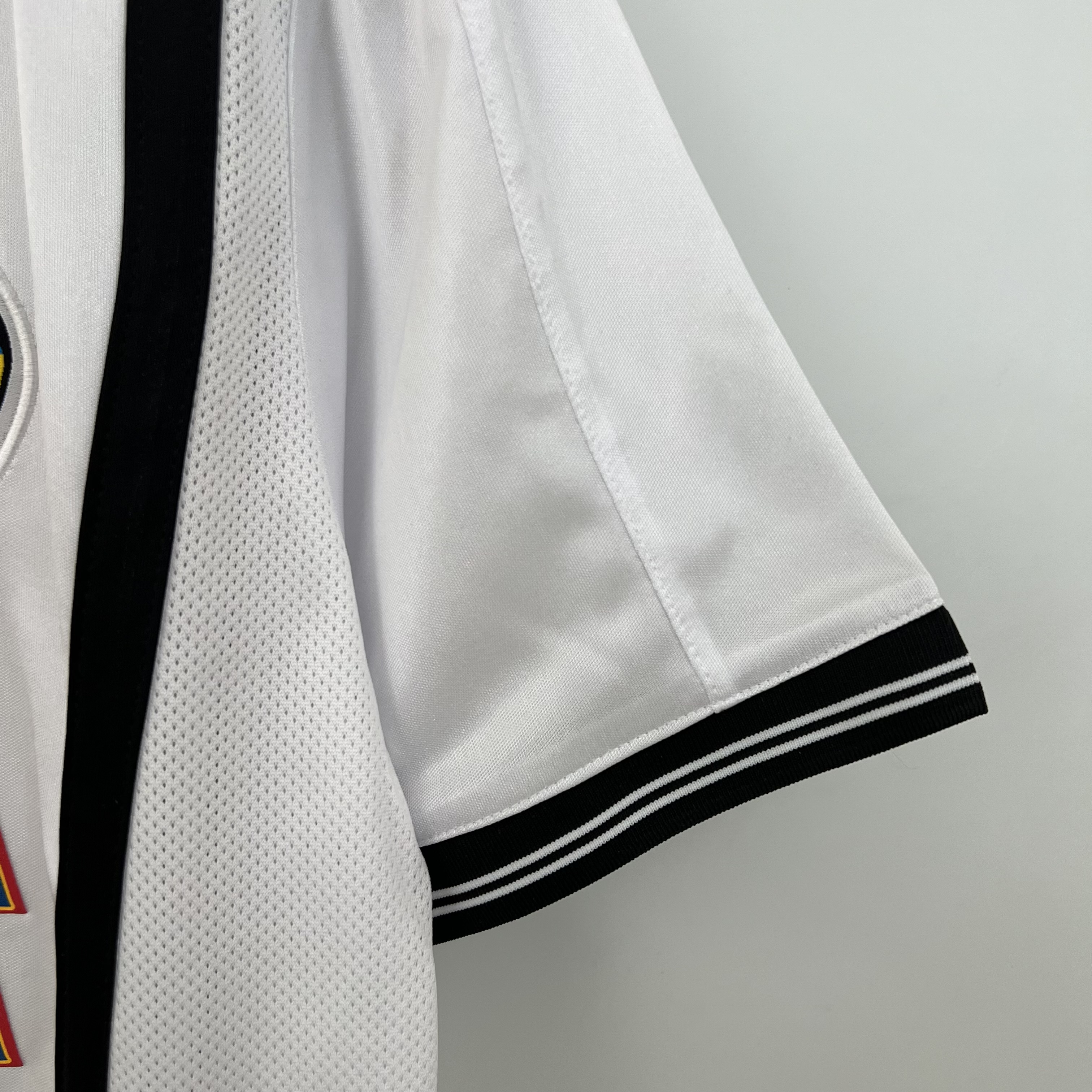 Camisola principal Valencia 2000/2001 - Versão adepto 8