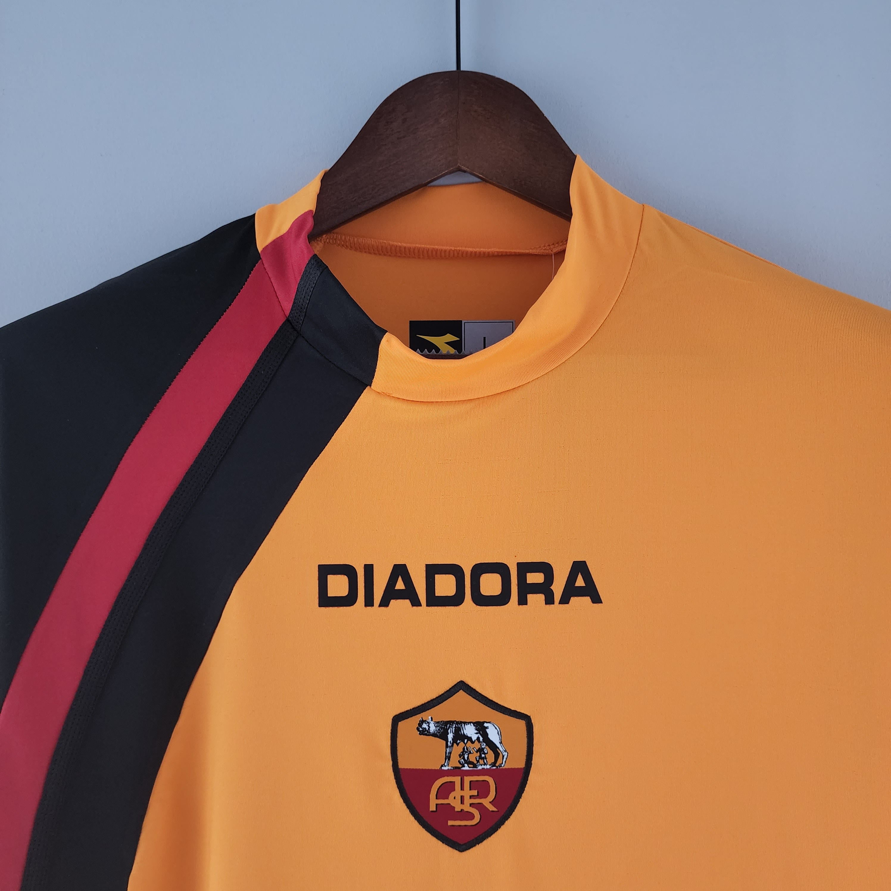 3ª Camisola AS Roma 2005/2006  - Versão adepto 4