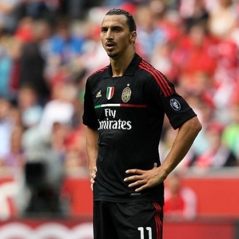 3ª Camisola Ac Milan 2011/2012 - Versão adepto 2