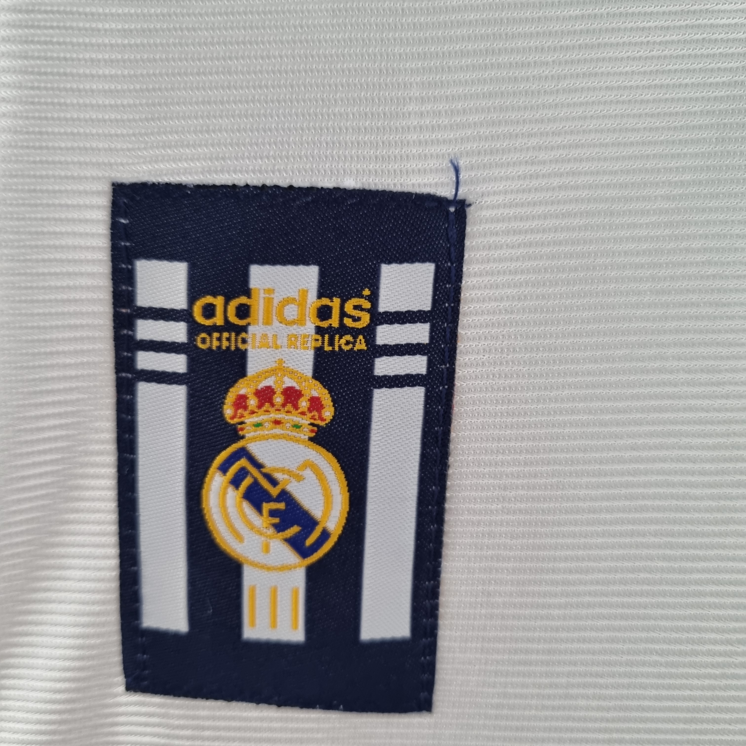 Camisola principal Real Madrid 1999/2000 - Versão adepto 11
