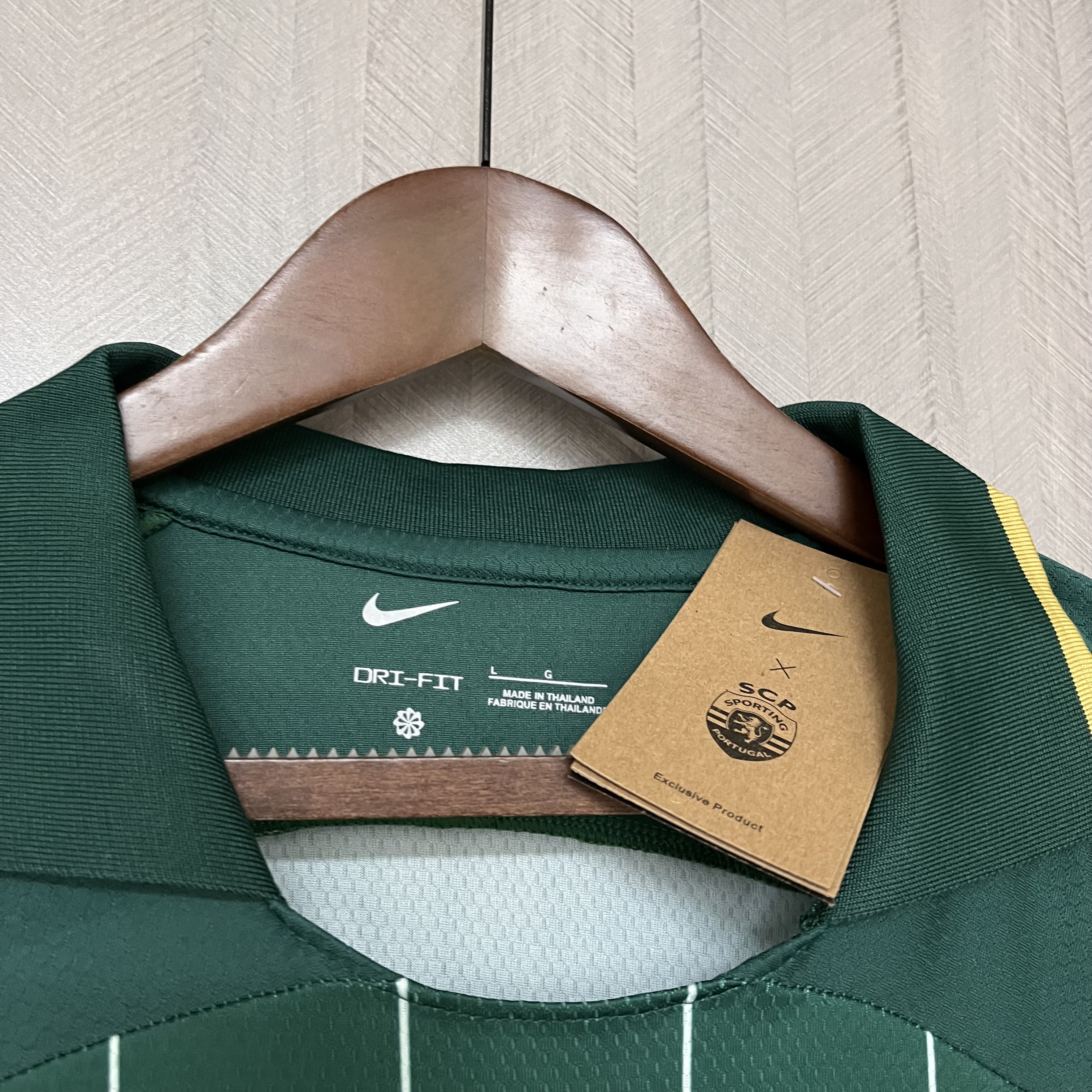 Camisola Sporting CP edição especial - Versão adepto 9