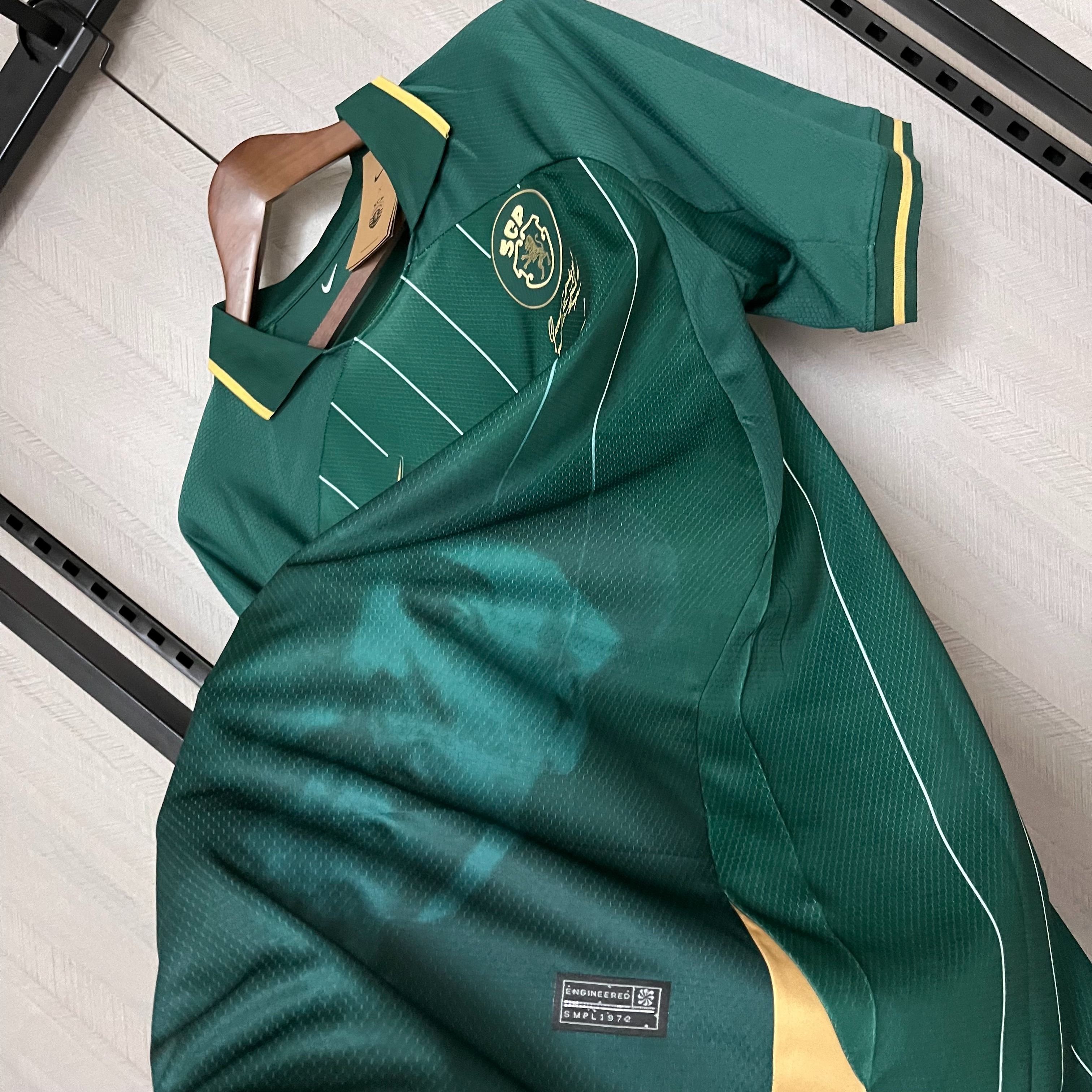 Camisola Sporting CP edição especial - Versão adepto 10