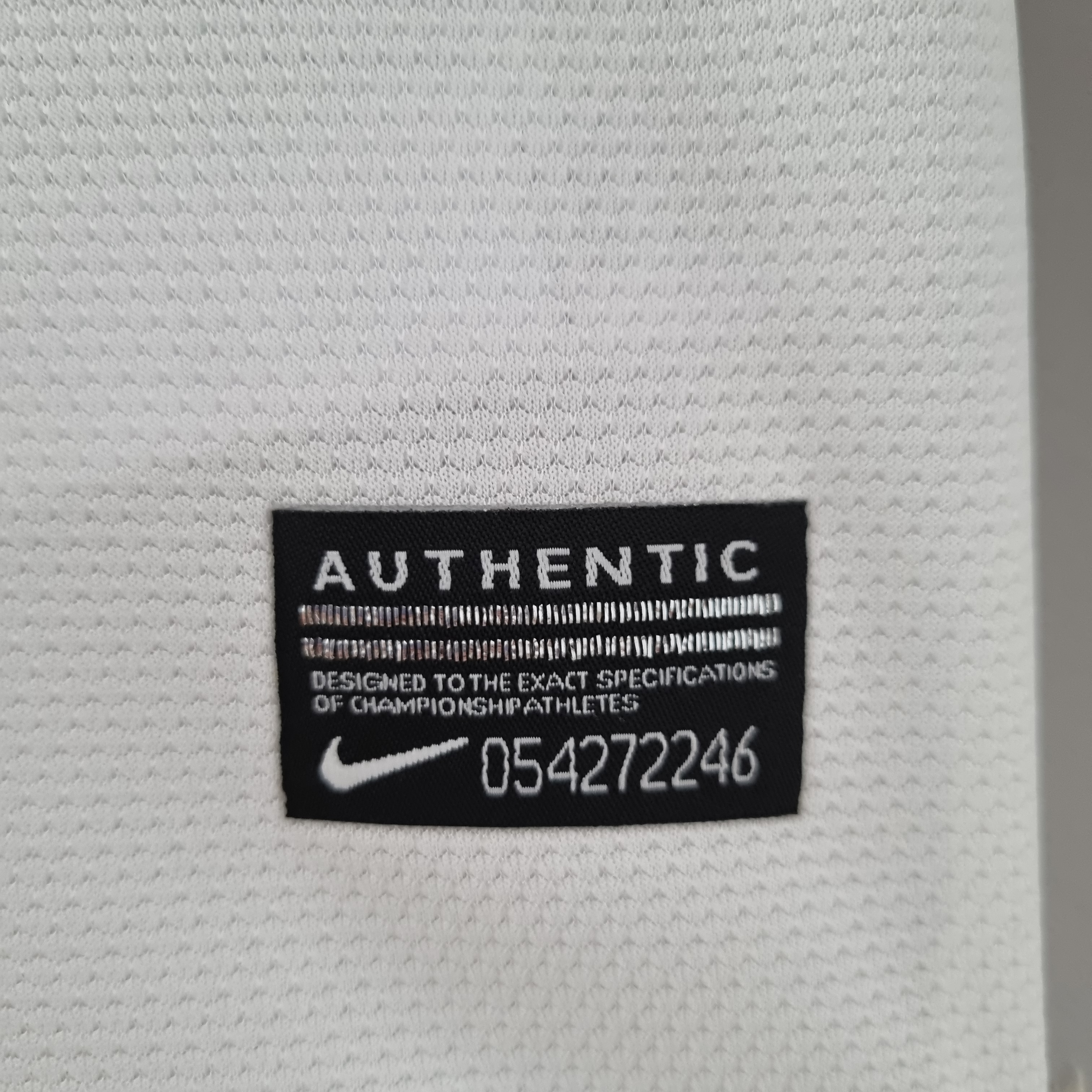 Camisola alternativa Portugal 2012 - Versão adepto - Manga comprida 10