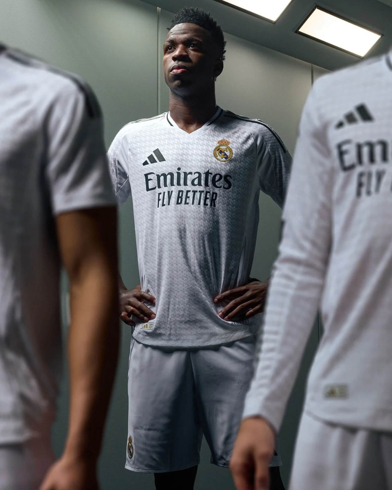 Camisola Principal Real Madrid 24/25 - Vini Jr. 7 - Manga comprida 2