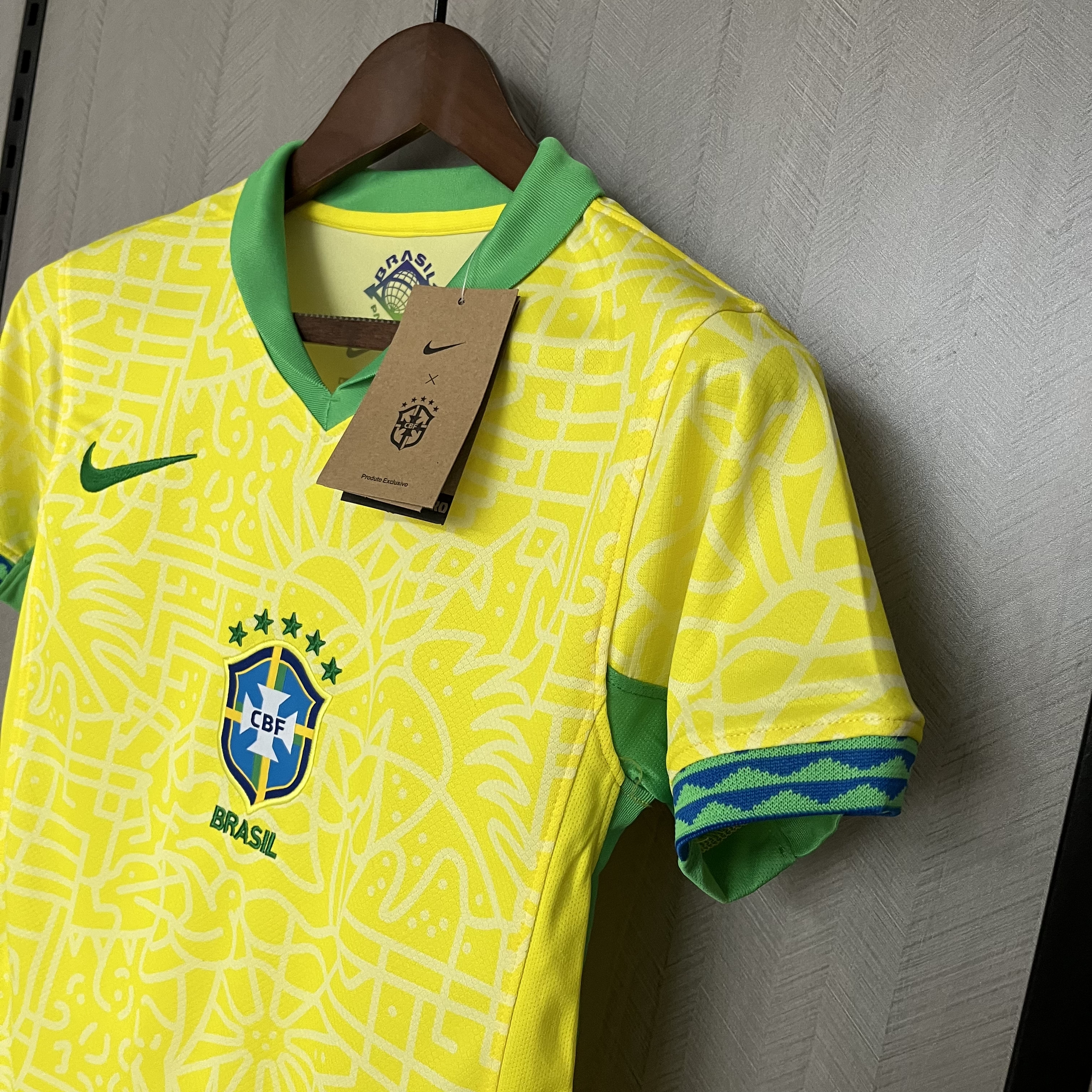 Camisola Principal Brasil 2024 - Versão femimina 10