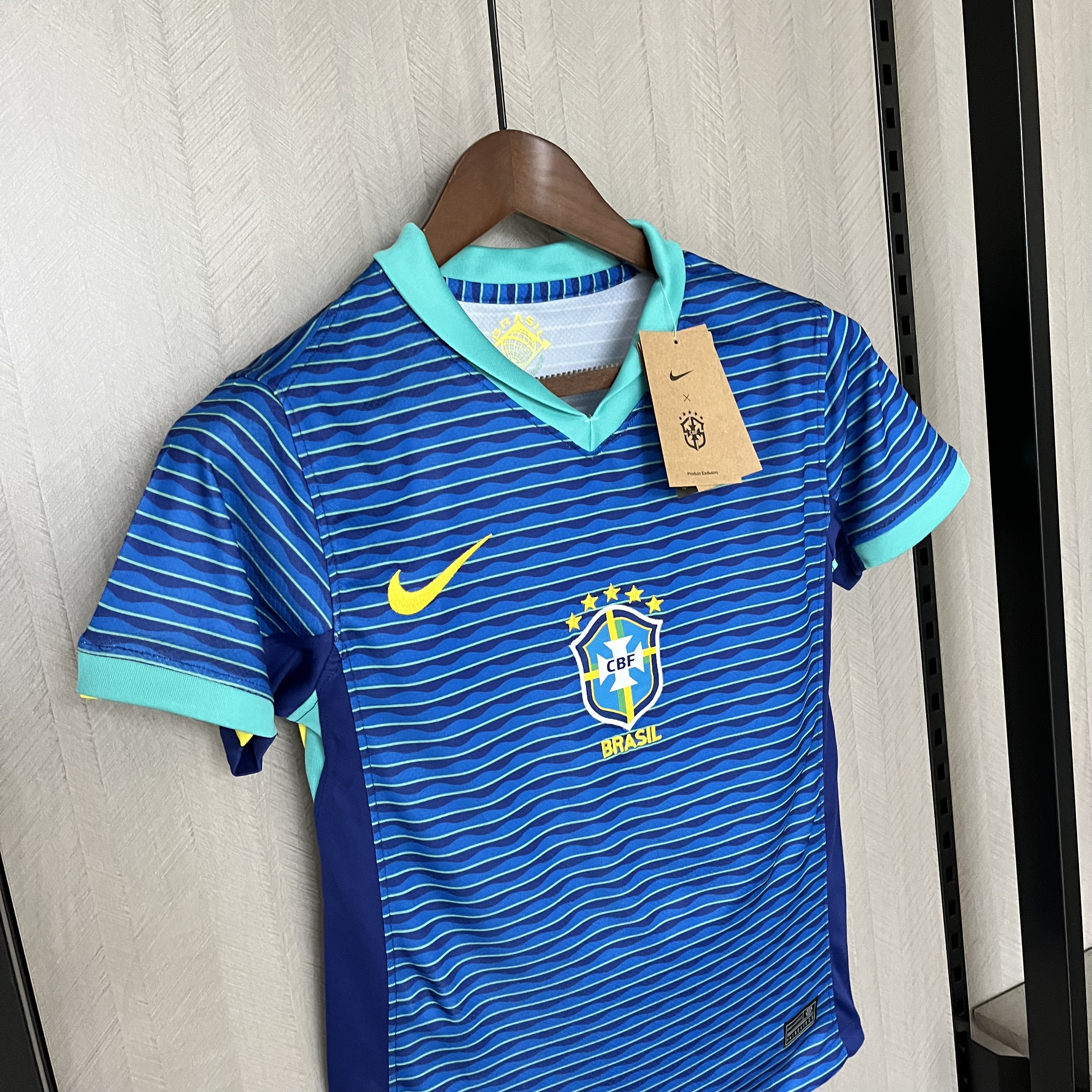 Camisola alternativa Brasil 2024 - Versão femimina 6