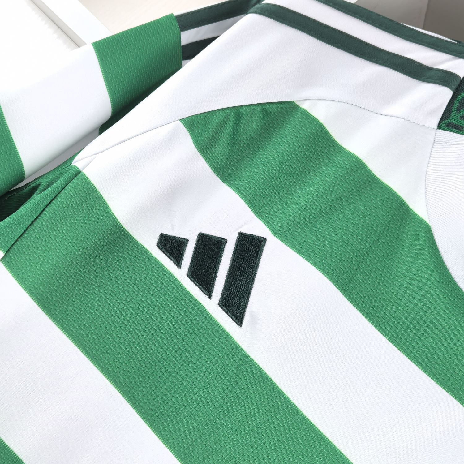 Camisola principal Celtic 24/25 - Versão adepto 6