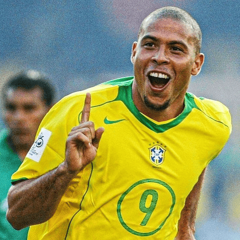 Camisola principal Brasil 2004 - Ronaldo 9 - Versão adepto
