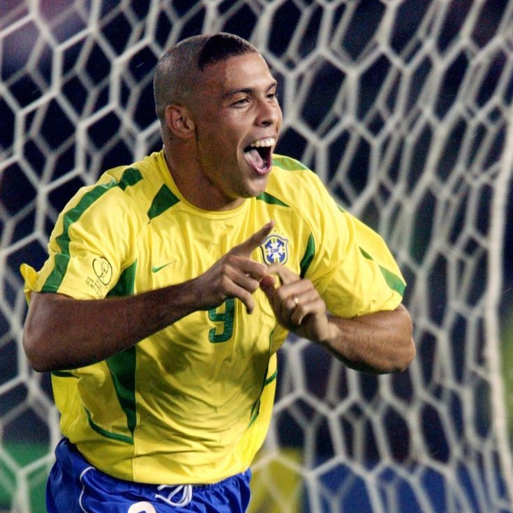 Camisola Principal Brasil 2002 - Ronaldo 9 - Versão adepto 3