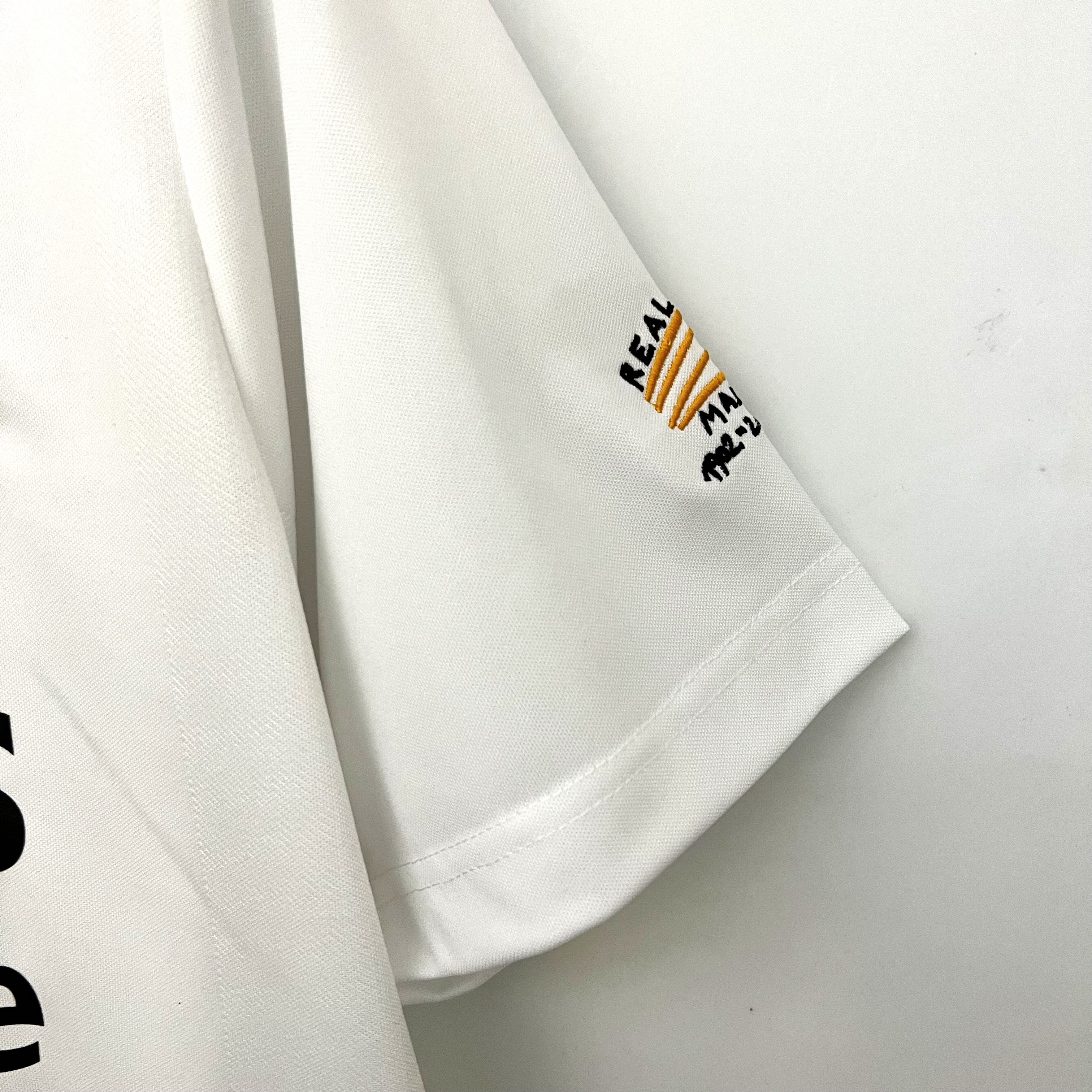 Camisola principal Real Madrid 2002/2003 - Versão adepto 8