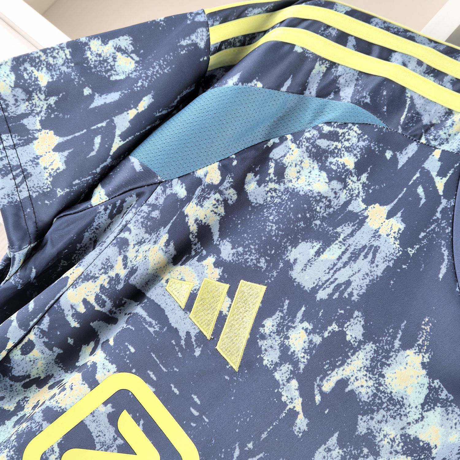 Camisola alternativa Ajax 24/25 - Versão adepto 6