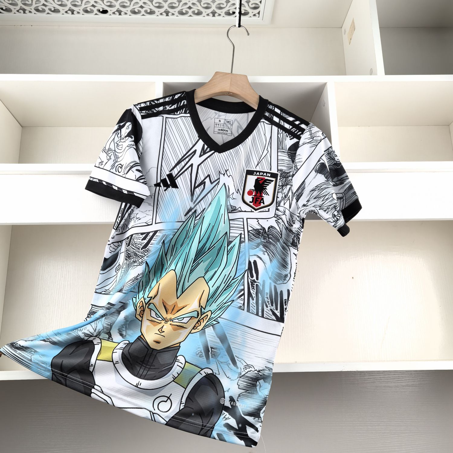 Camisola Japão Goku Super saiyan - Versão adepto  1