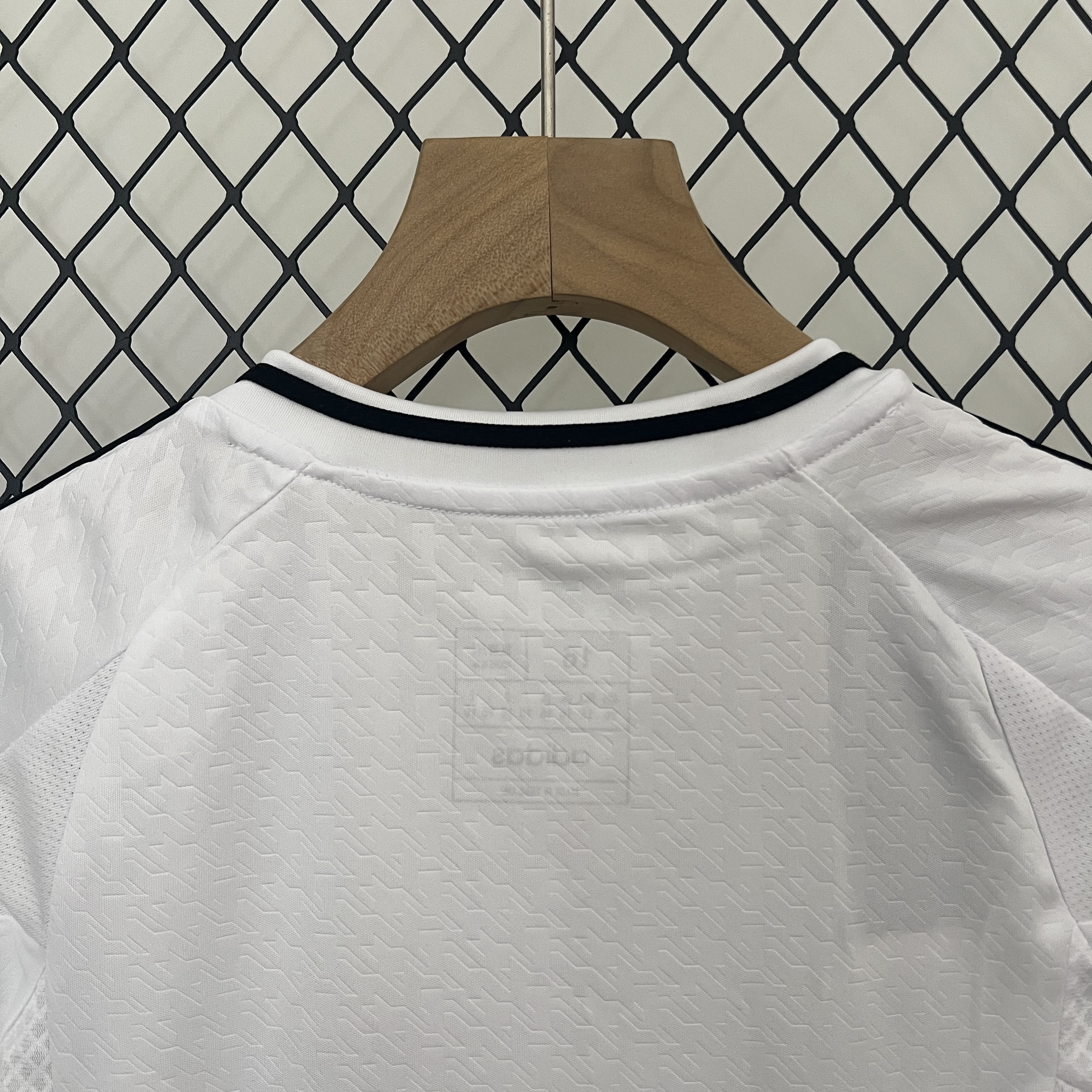 Kit Criança Real Madrid principal 24/25 7