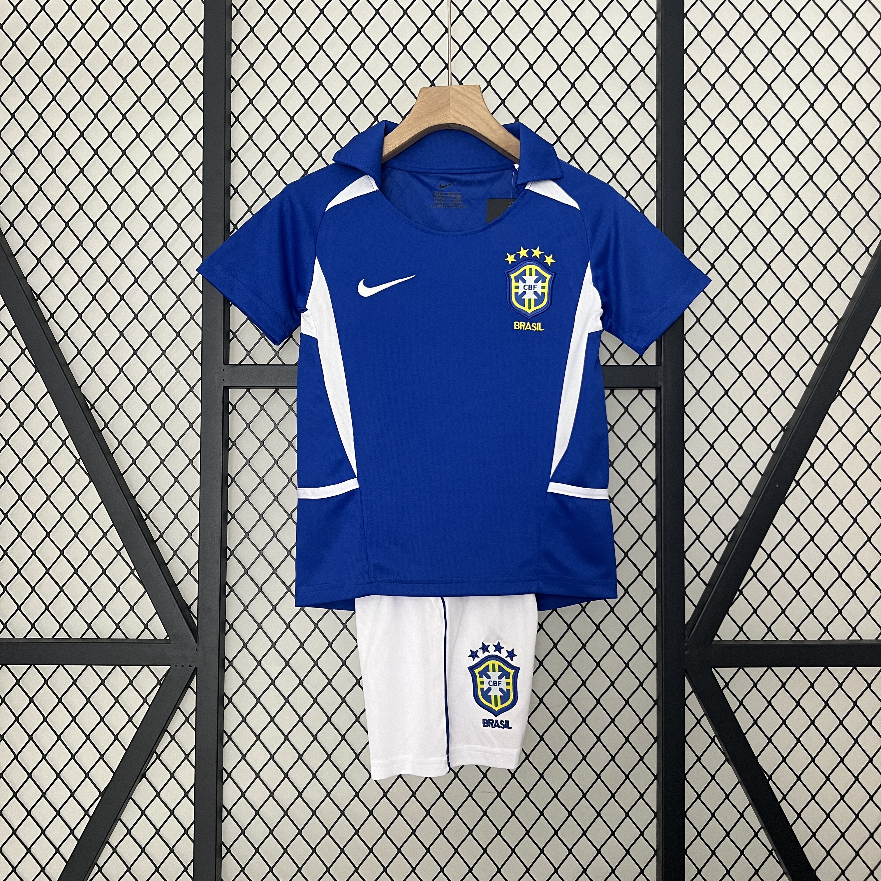 Kit Criança Brasil alternativo 2002 1