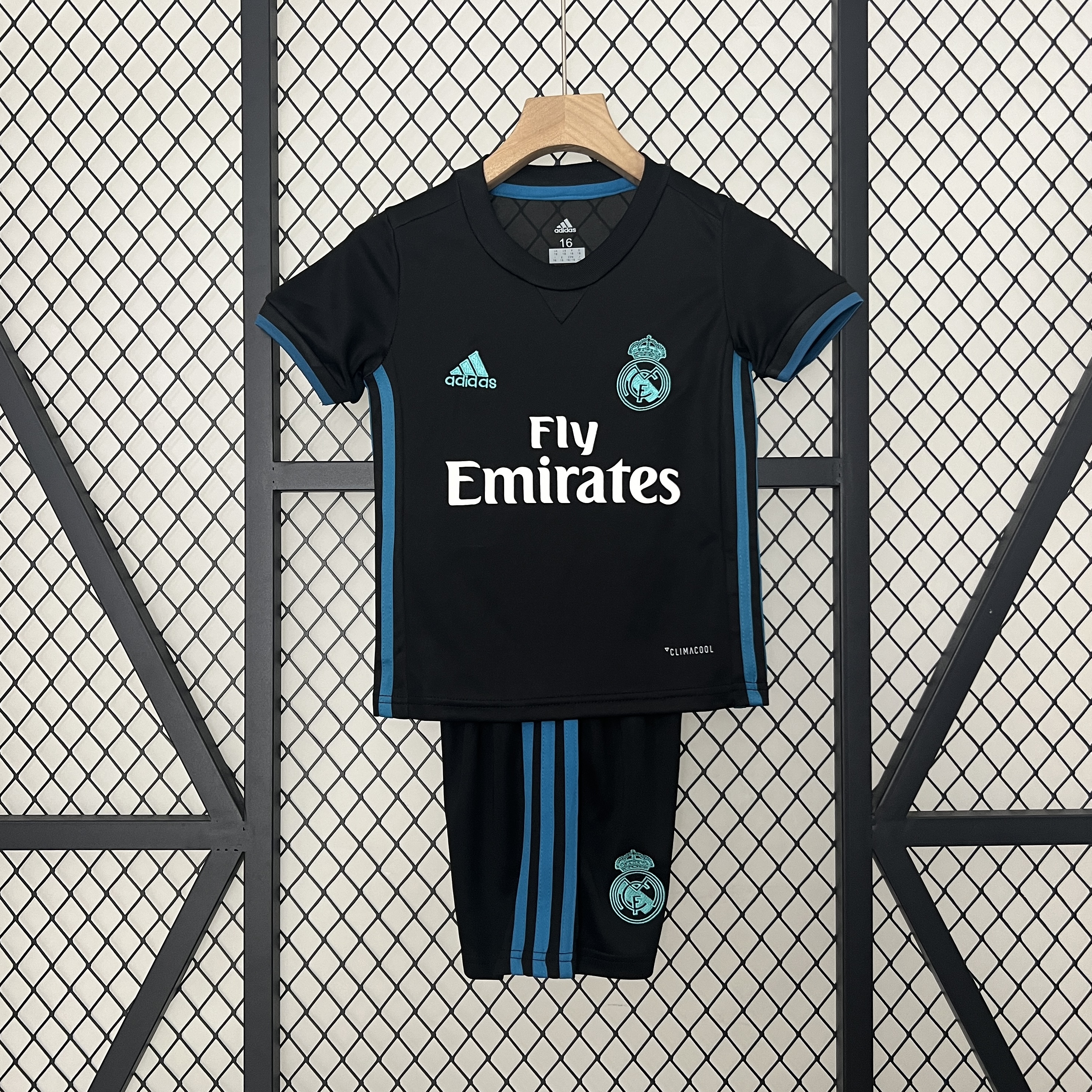 Kit Criança Real Madrid alternativo 2017/2018 1