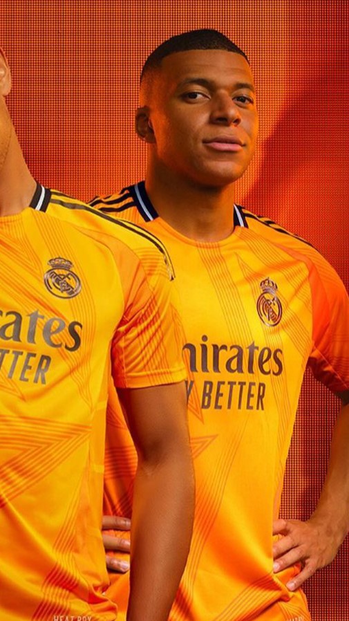 Camisola alternativa Real Madrid 24/25 - Mbappé 9 - Versão feminina 2