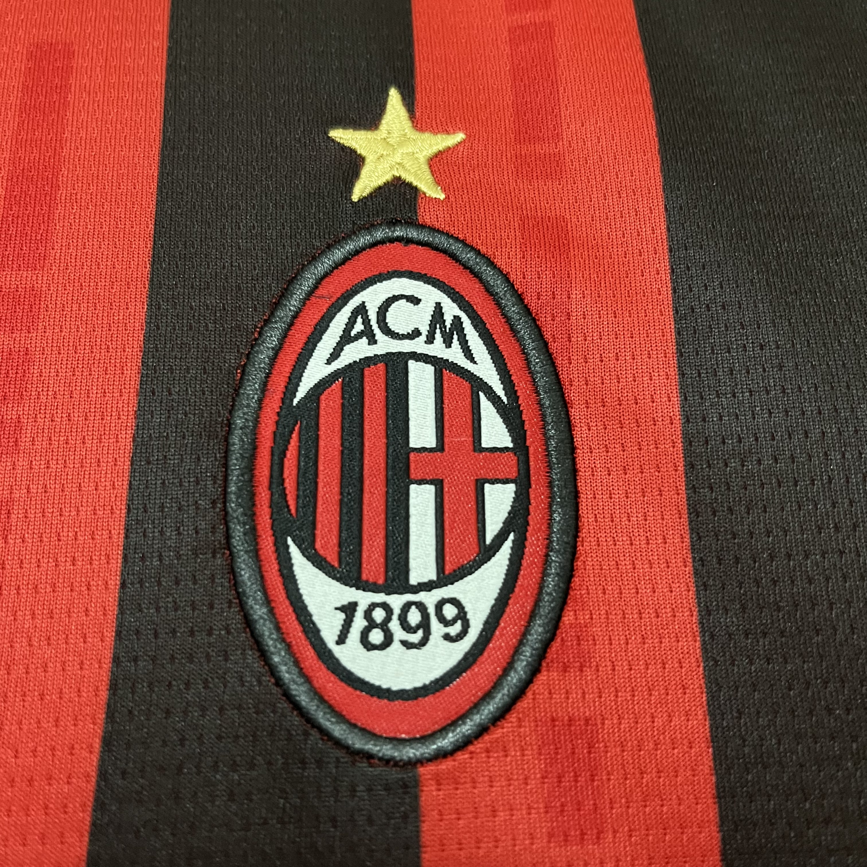 Kit Criança AC Milan principal 24/25 4
