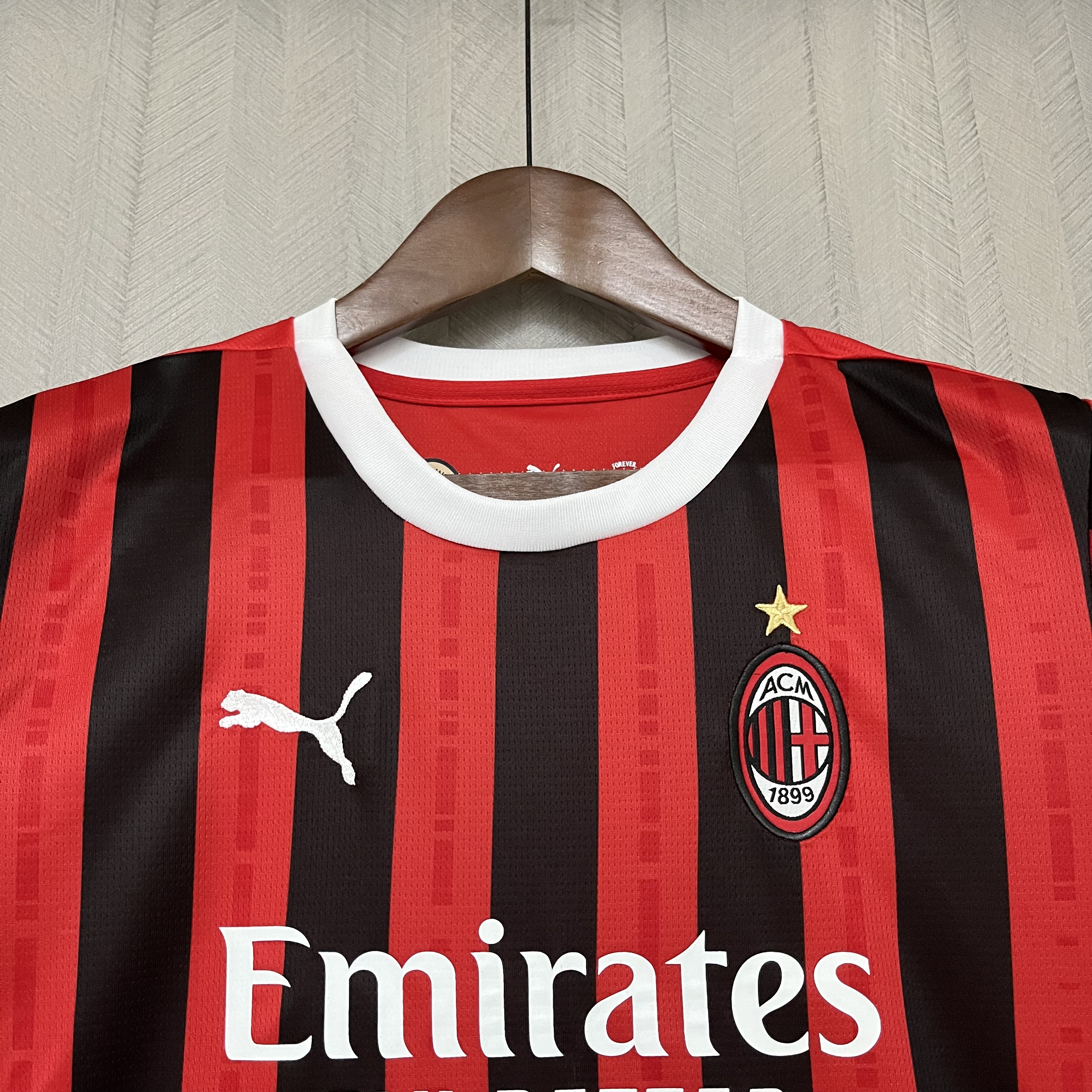 Kit Criança AC Milan principal 24/25 9