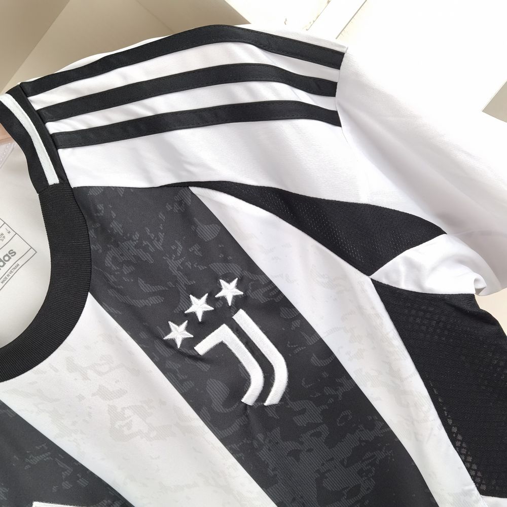 Camisola principal Juventus 24/25 - Versão adepto 5