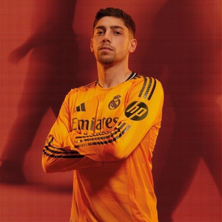 Camisola alternativa Real Madrid 24/25 - Valverde 8 4