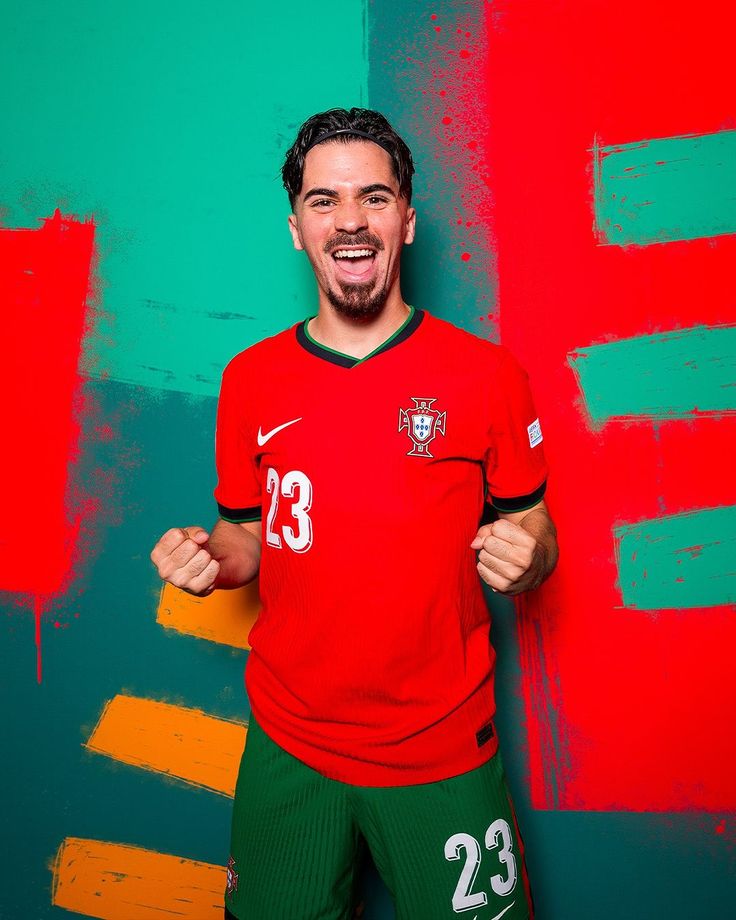 Camisola Principal Portugal Euro 2024 - Vitinha 23 2