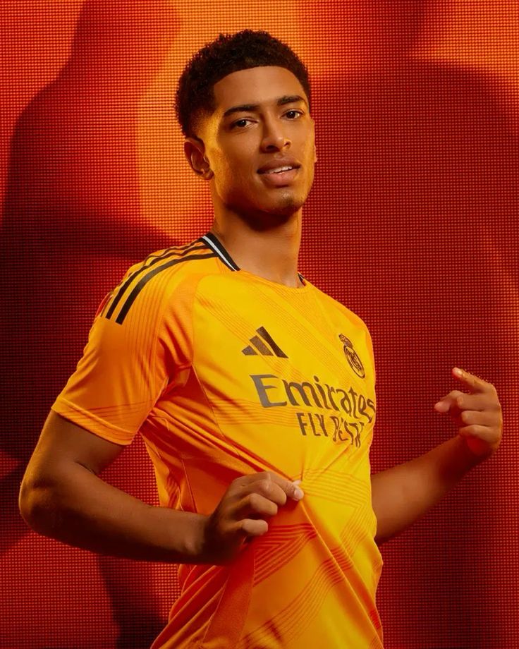 Camisola alternativa Real Madrid 24/25 - Bellingham 5 4