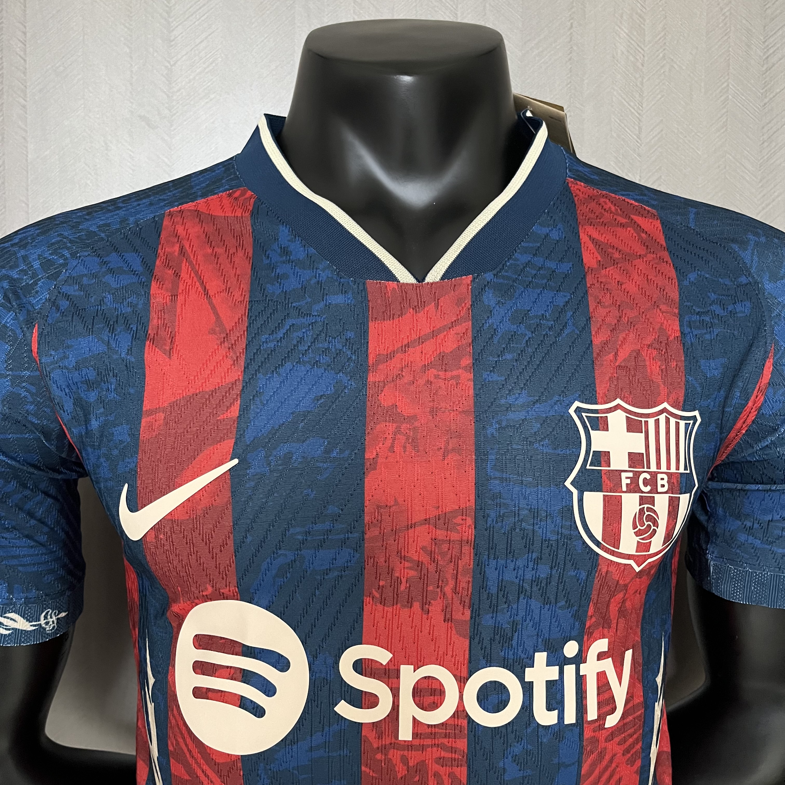 Camisola Barcelona Edição especial - Versão jogador 5