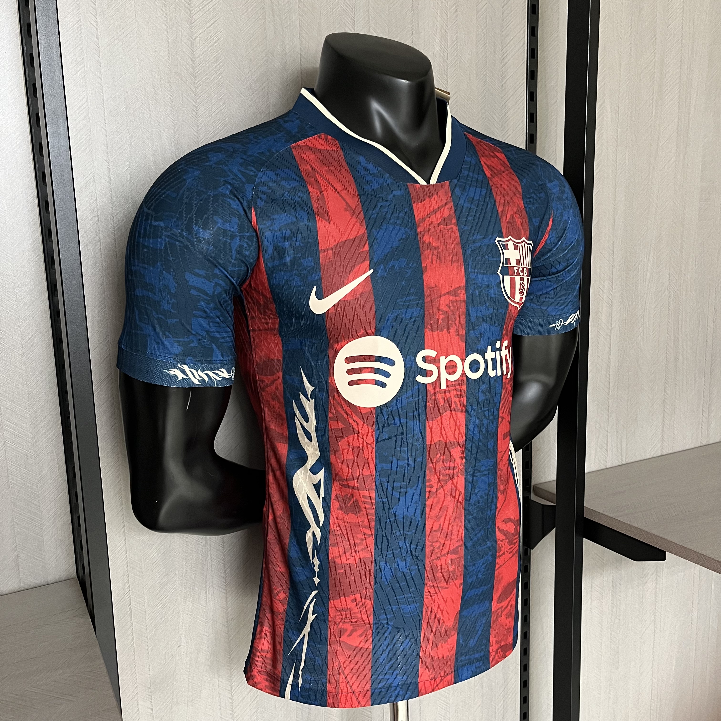 Camisola Barcelona Edição especial - Versão jogador 6