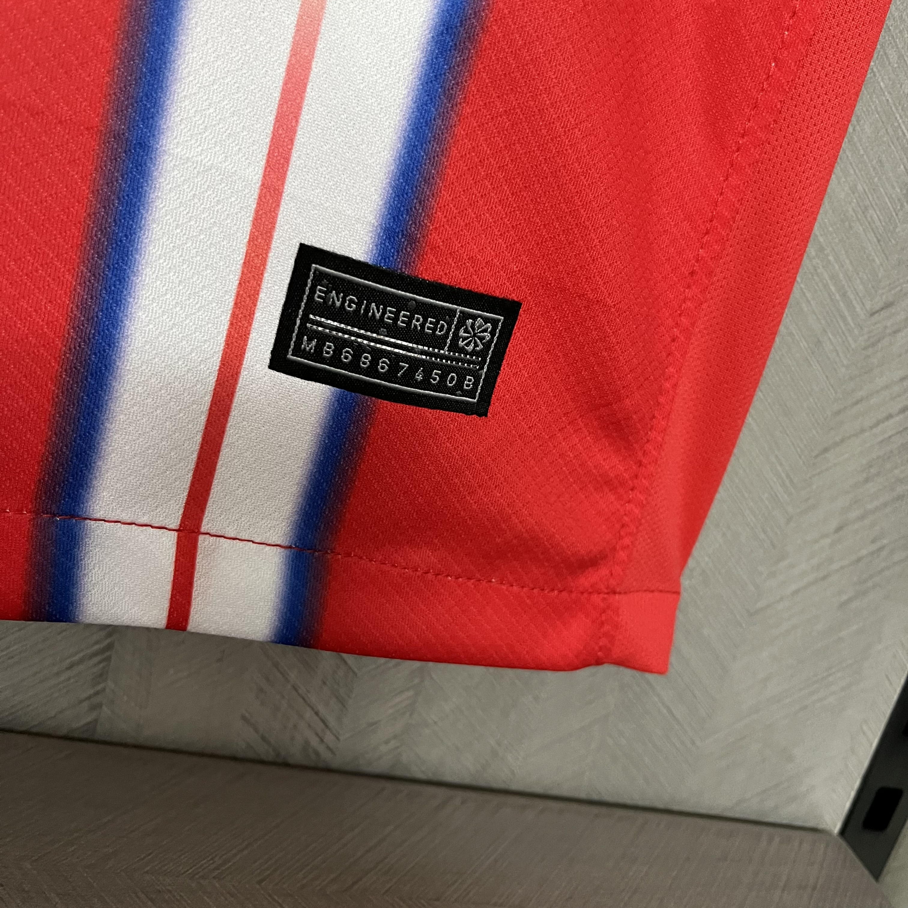 Camisola principal Atlético de Madrid 24/25 Versão adepto 10