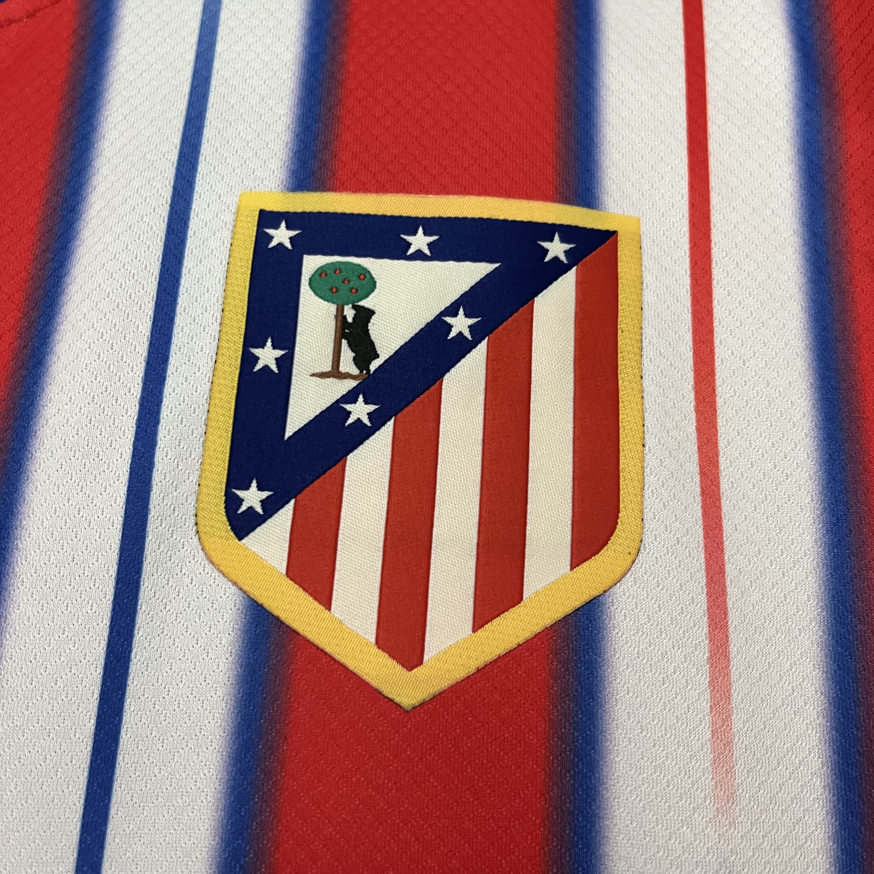 Camisola principal Atlético de Madrid 24/25 Versão adepto 4
