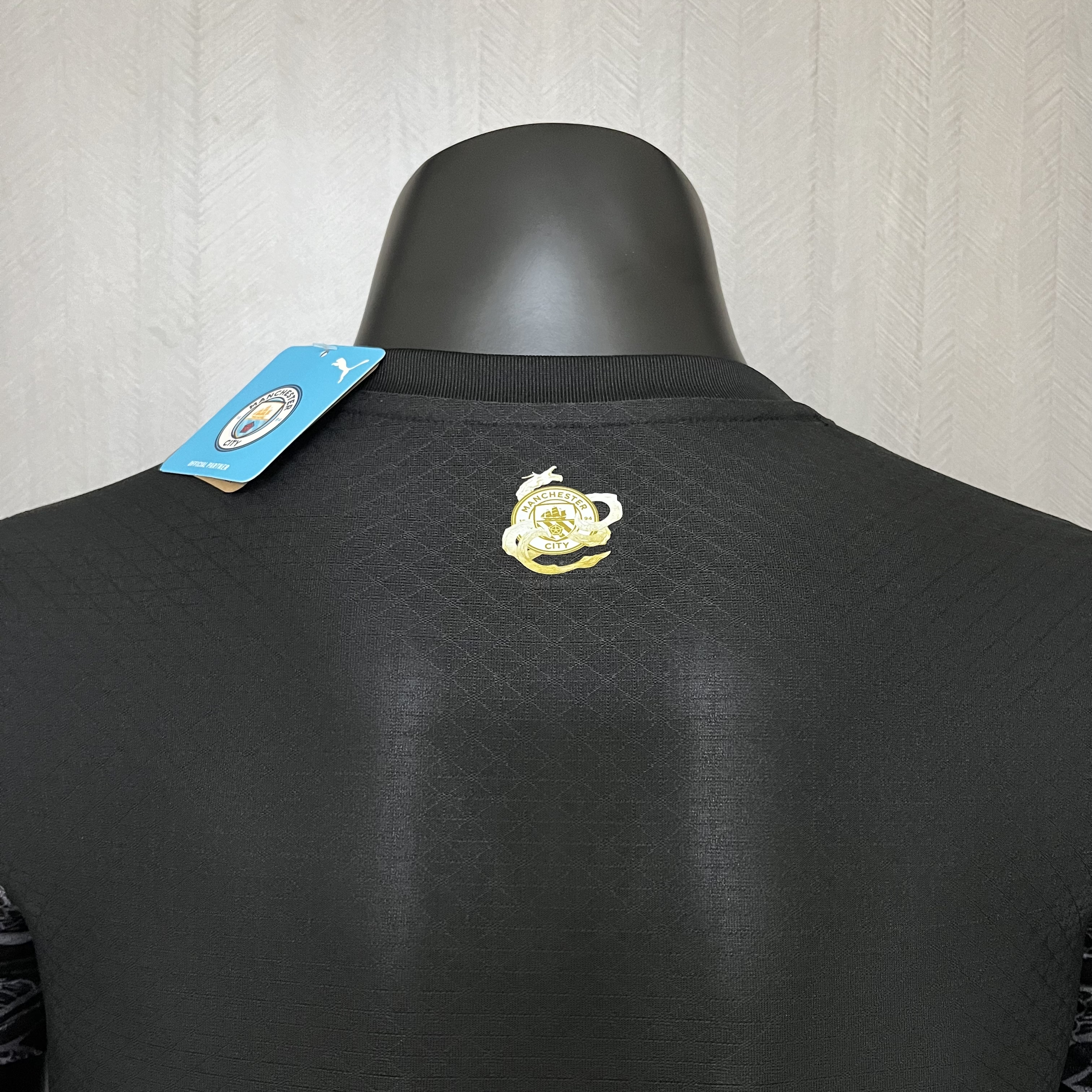 Camisola Man City Edição Especial - Versão jogador 6