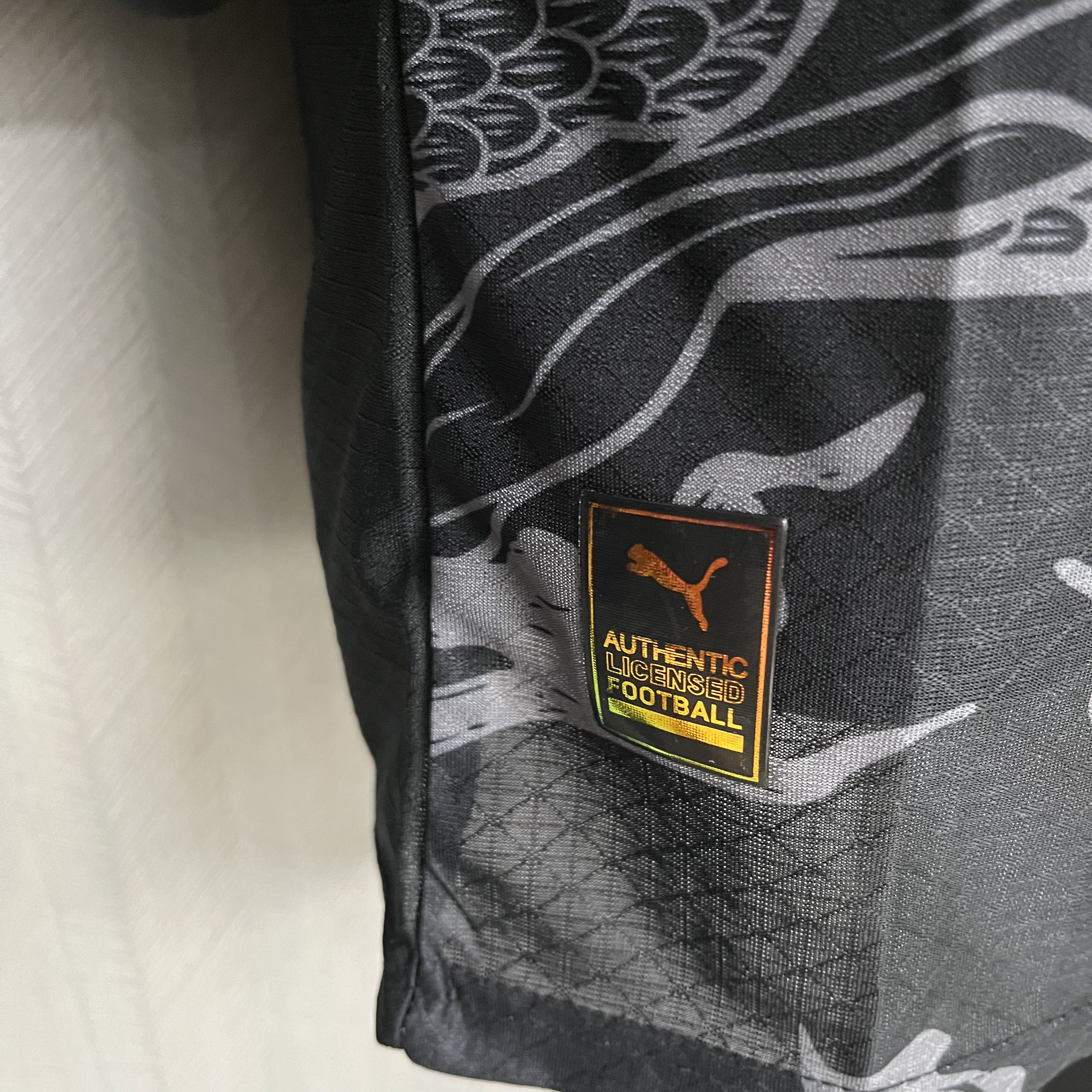 Camisola Man City Edição Especial - Versão jogador 9