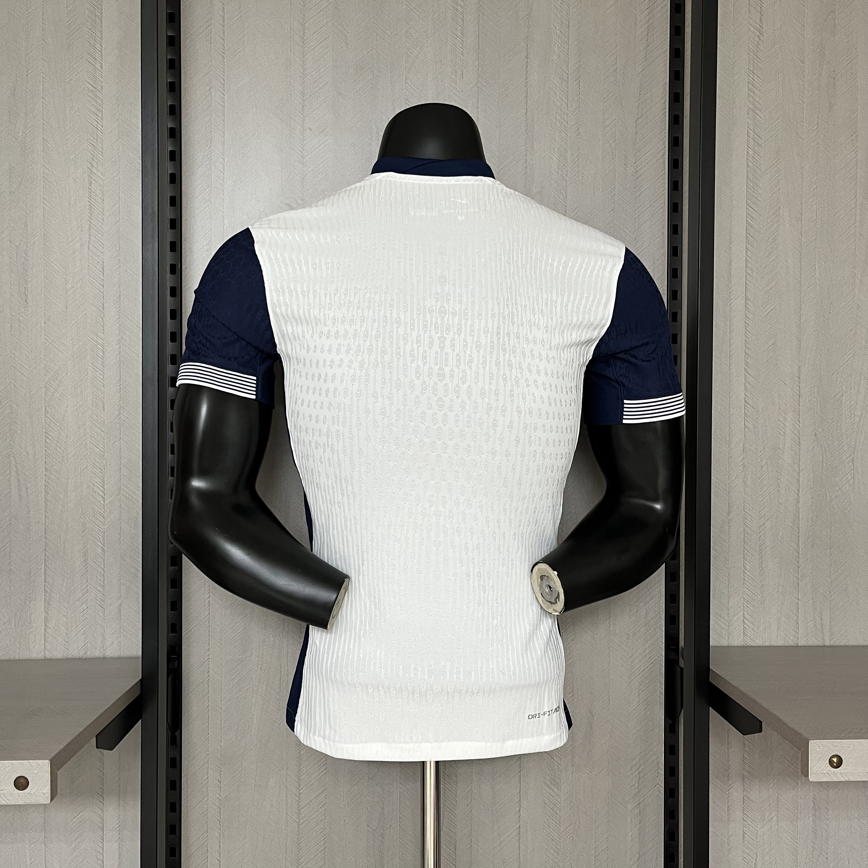 Camisola principal Tottenham 24/25 - Versão jogador 3