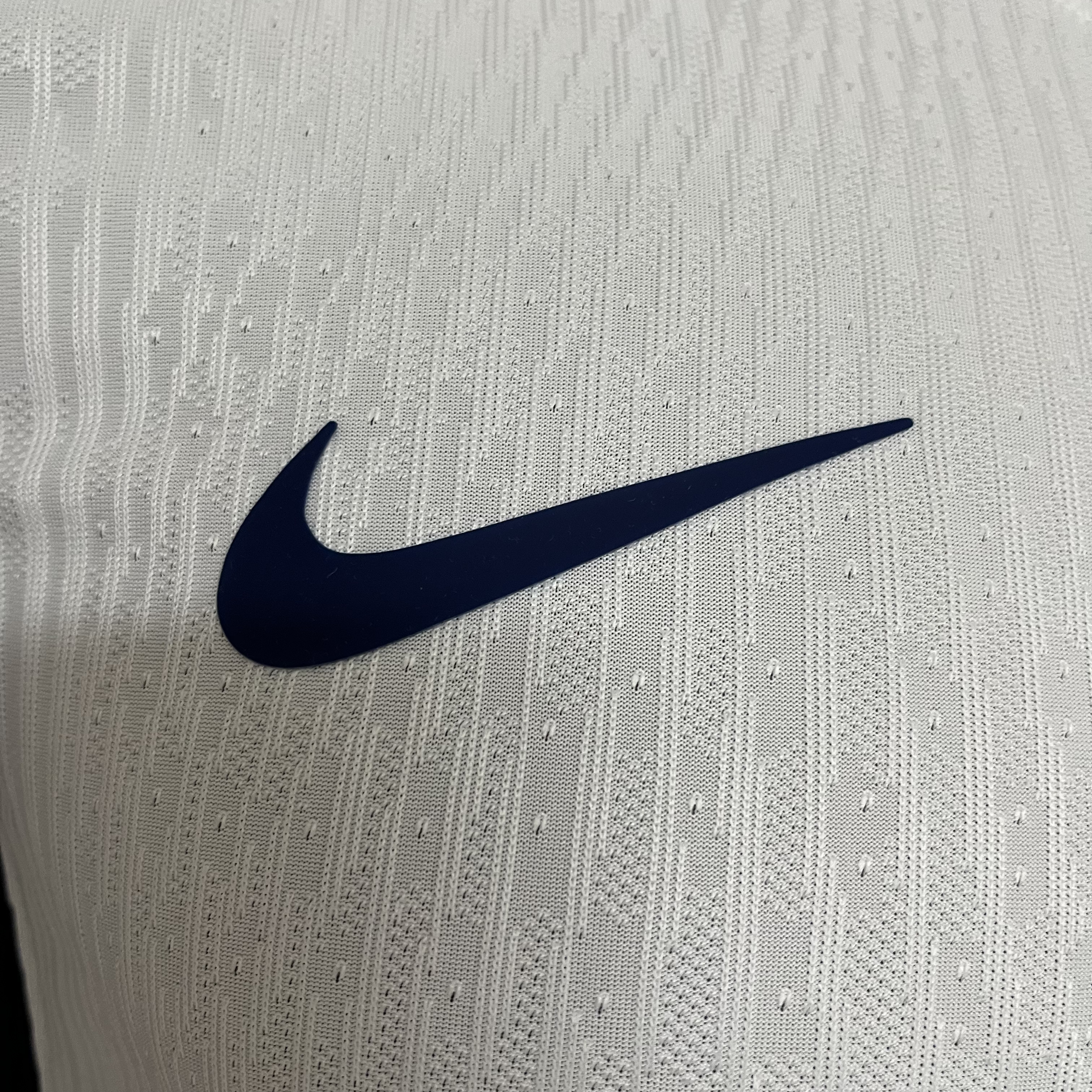 Camisola principal Tottenham 24/25 - Versão jogador 5