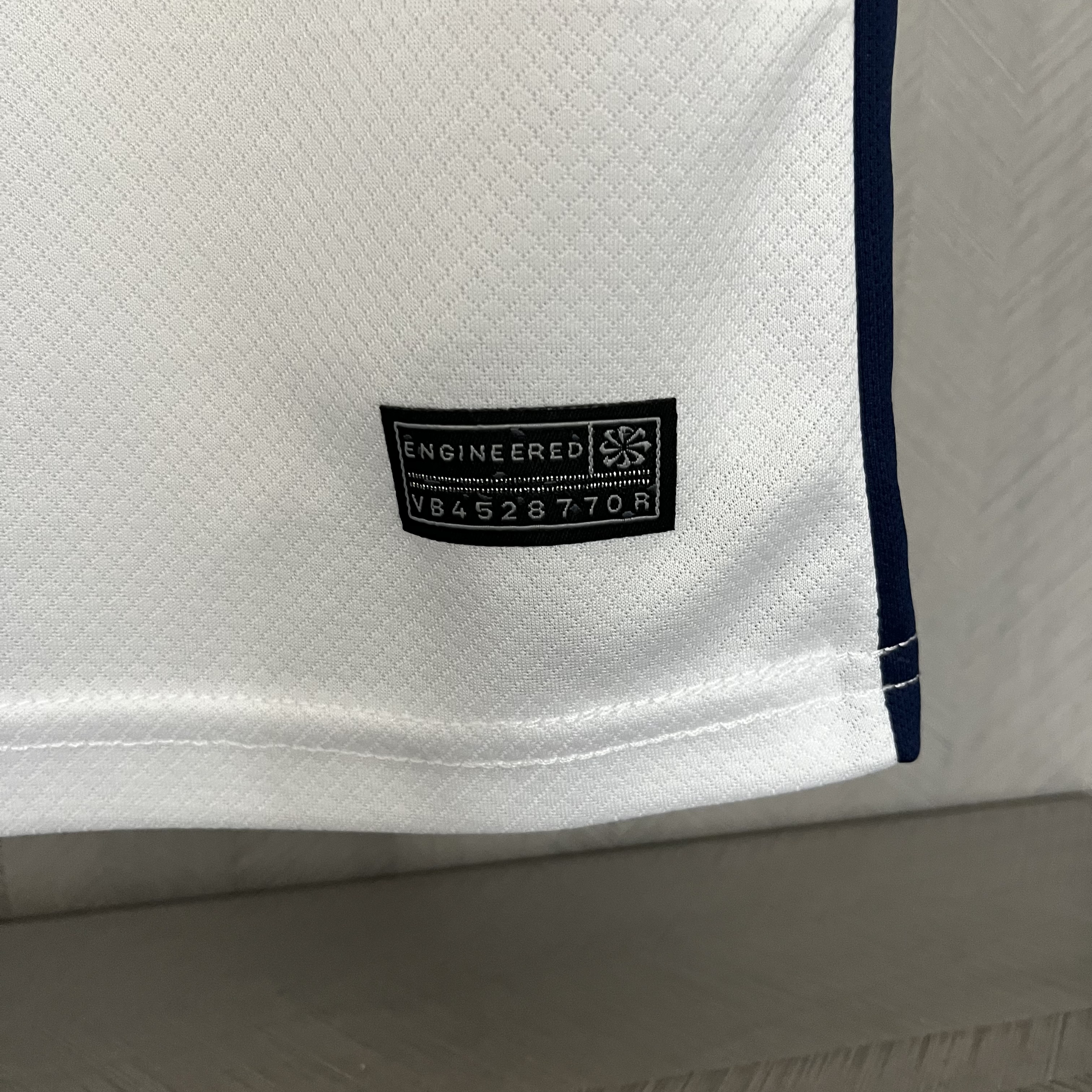 Kit Criança Tottenham principal 24/25 9