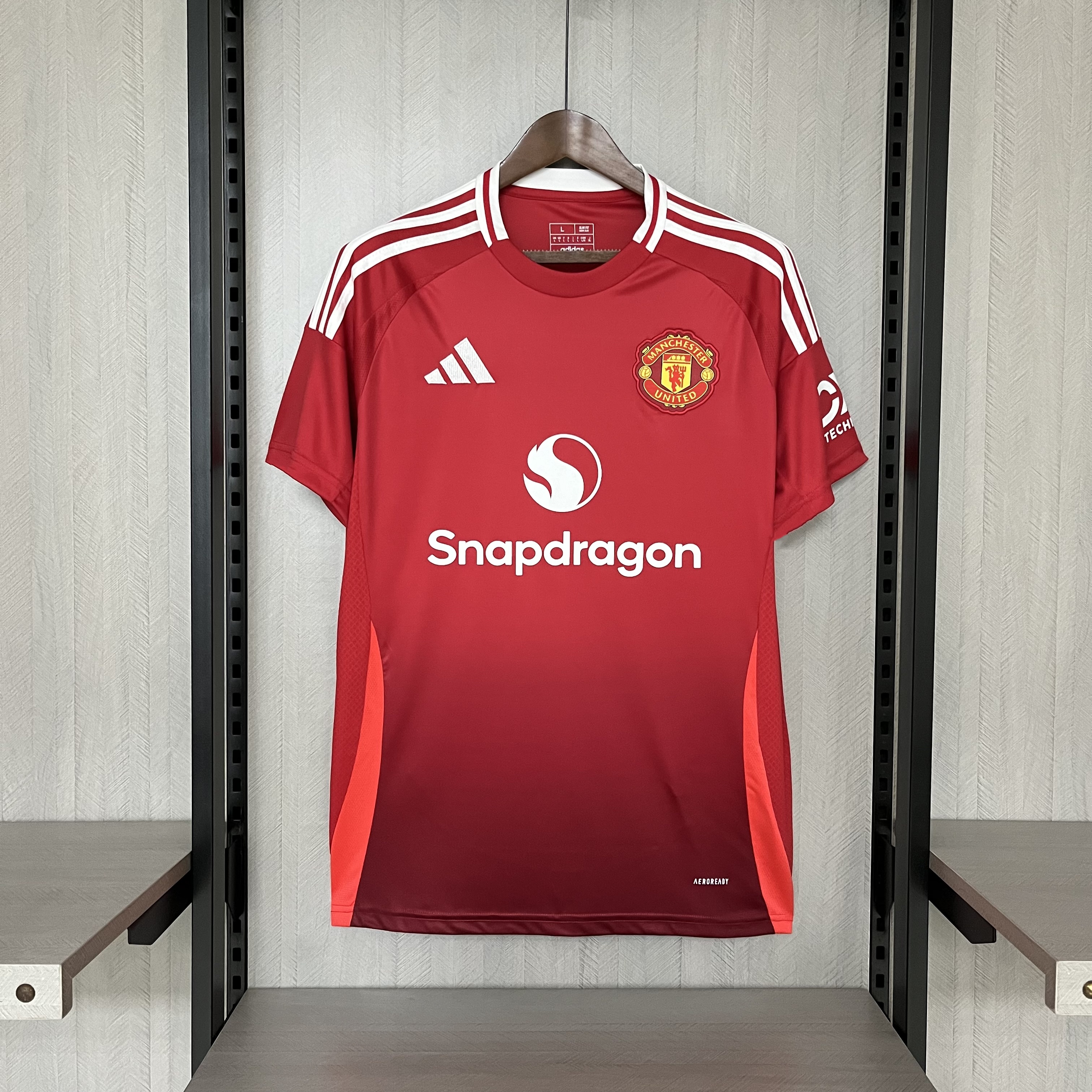 Camisola principal Man Utd 24/25 - Versão adepto 1