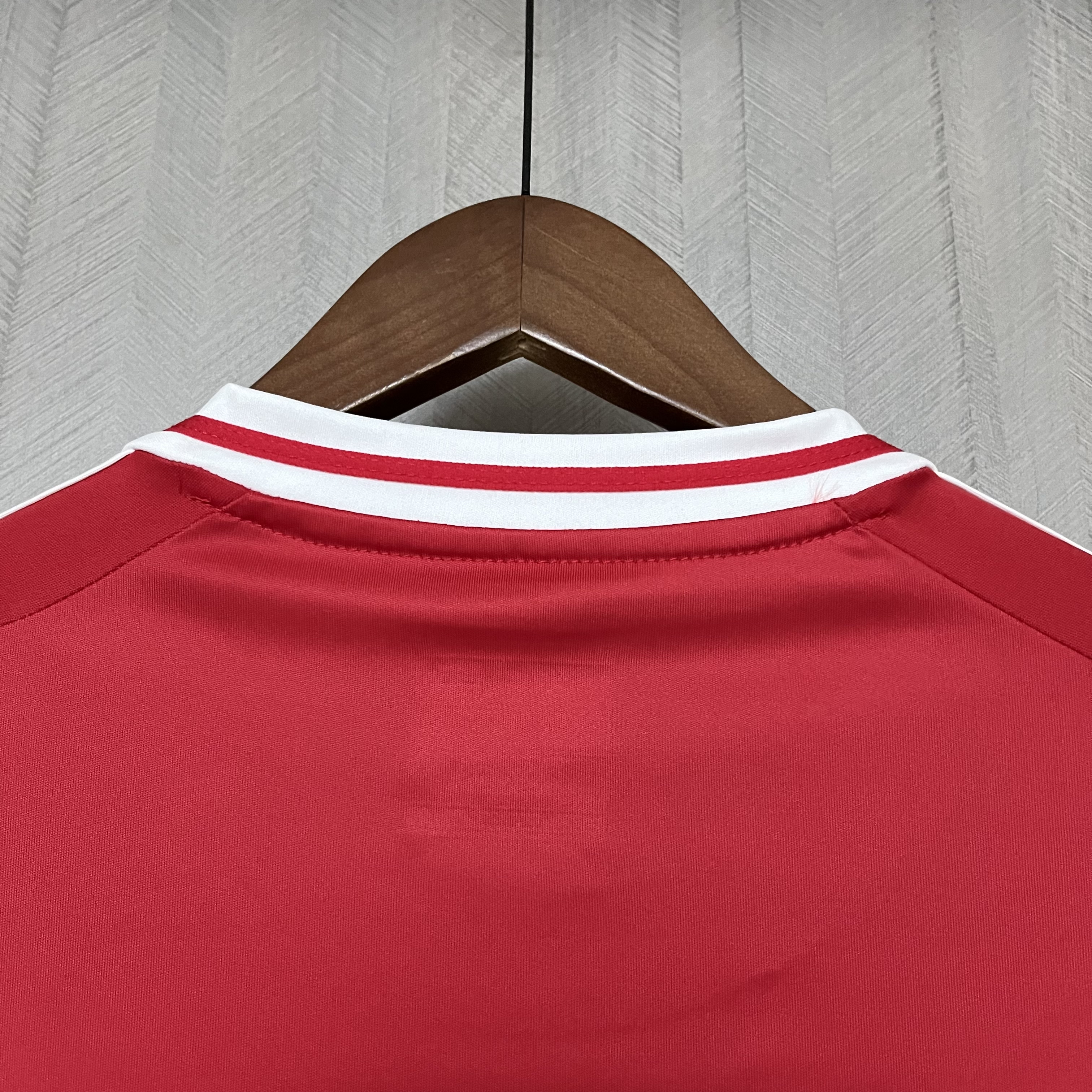 Camisola principal Man Utd 24/25 - Versão adepto 7