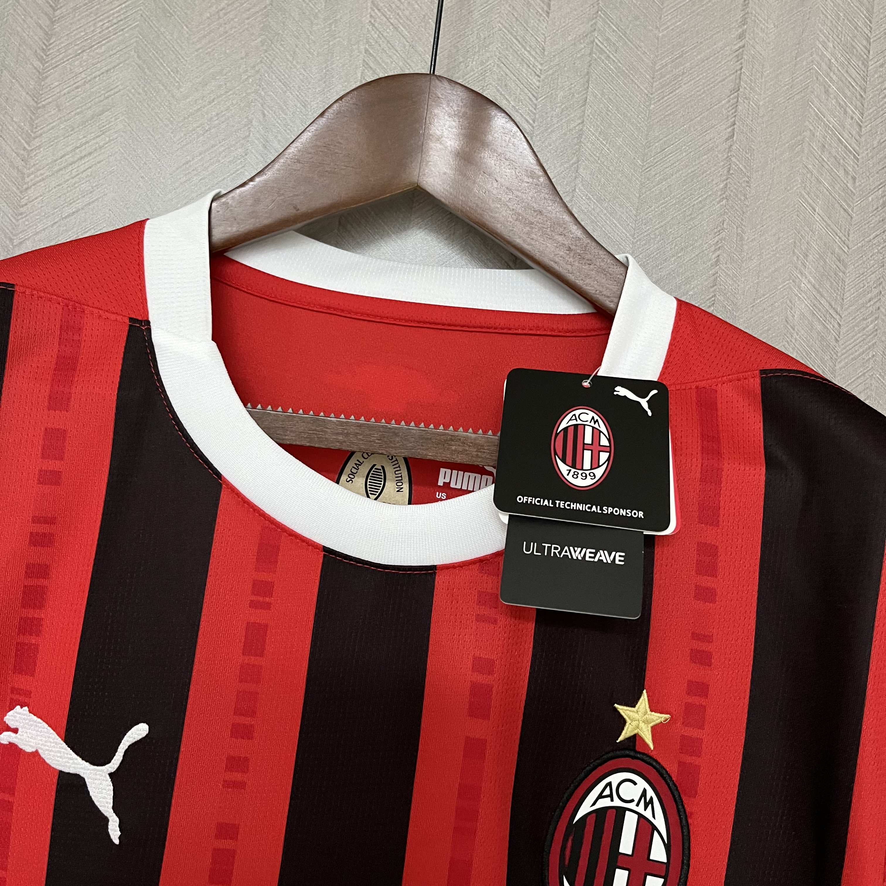 Camisola Principal AC Milan 24/25 - Versão adepto 9