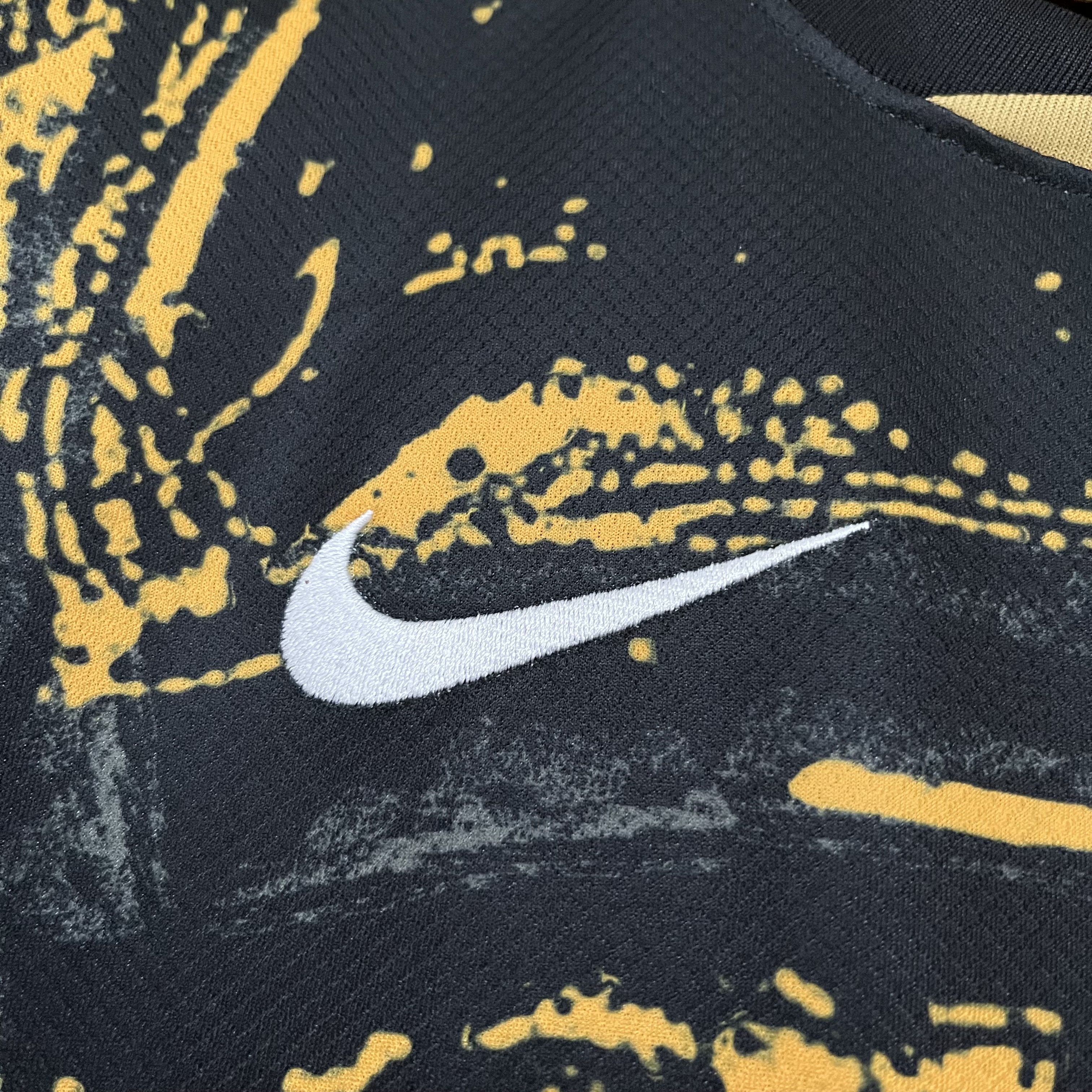 Camisola Sporting CP - Edição especial - Versão adepto 4