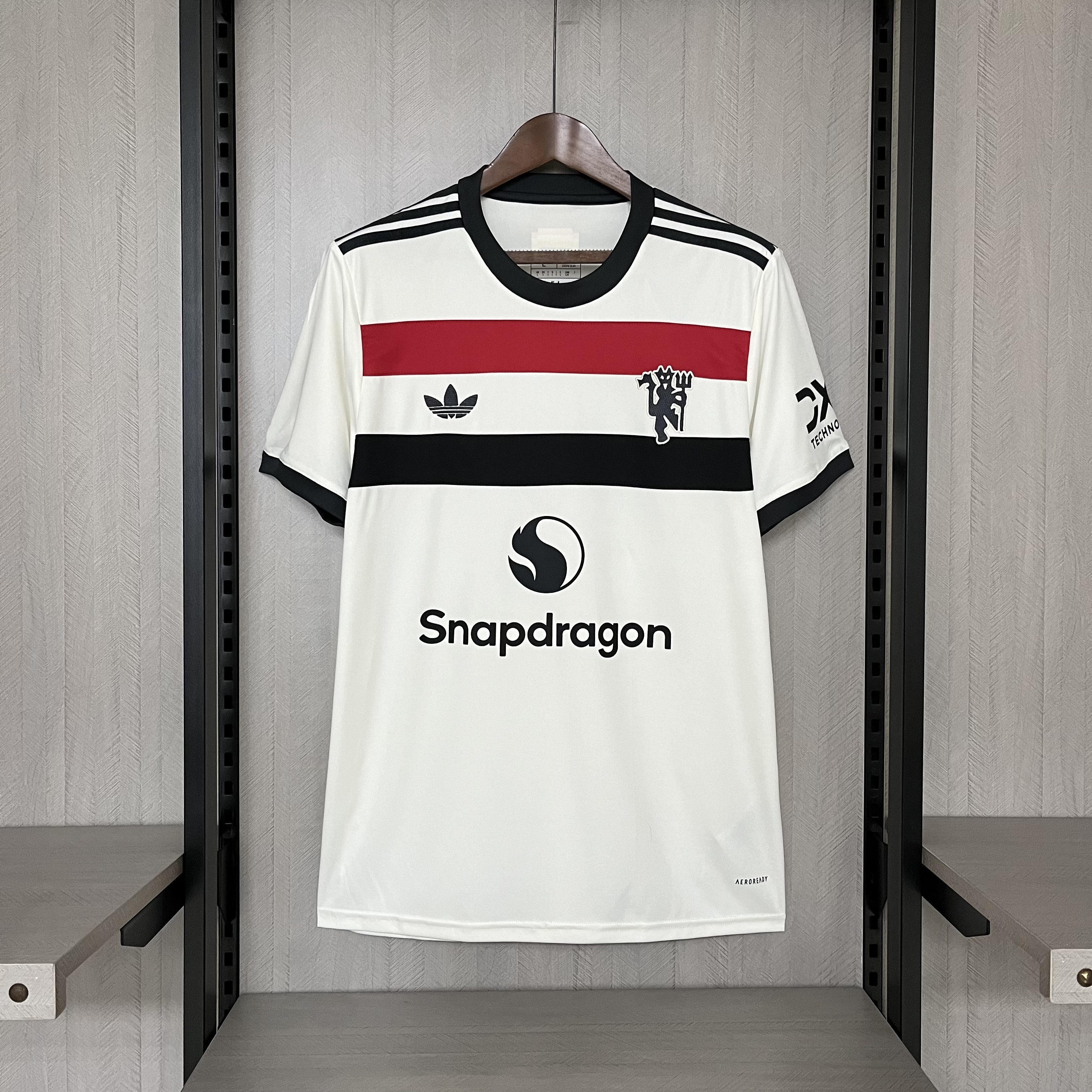 3ª Camisola Man Utd 24/25 - Versão adepto 1