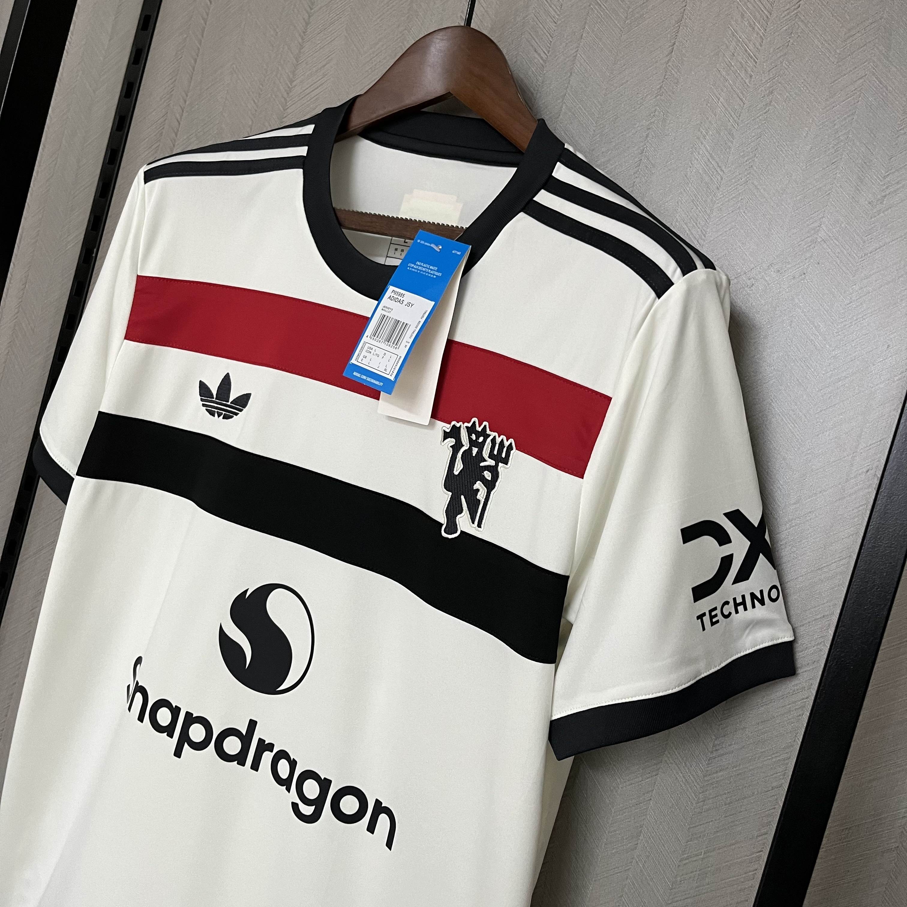 3ª Camisola Man Utd 24/25 - Versão adepto 8