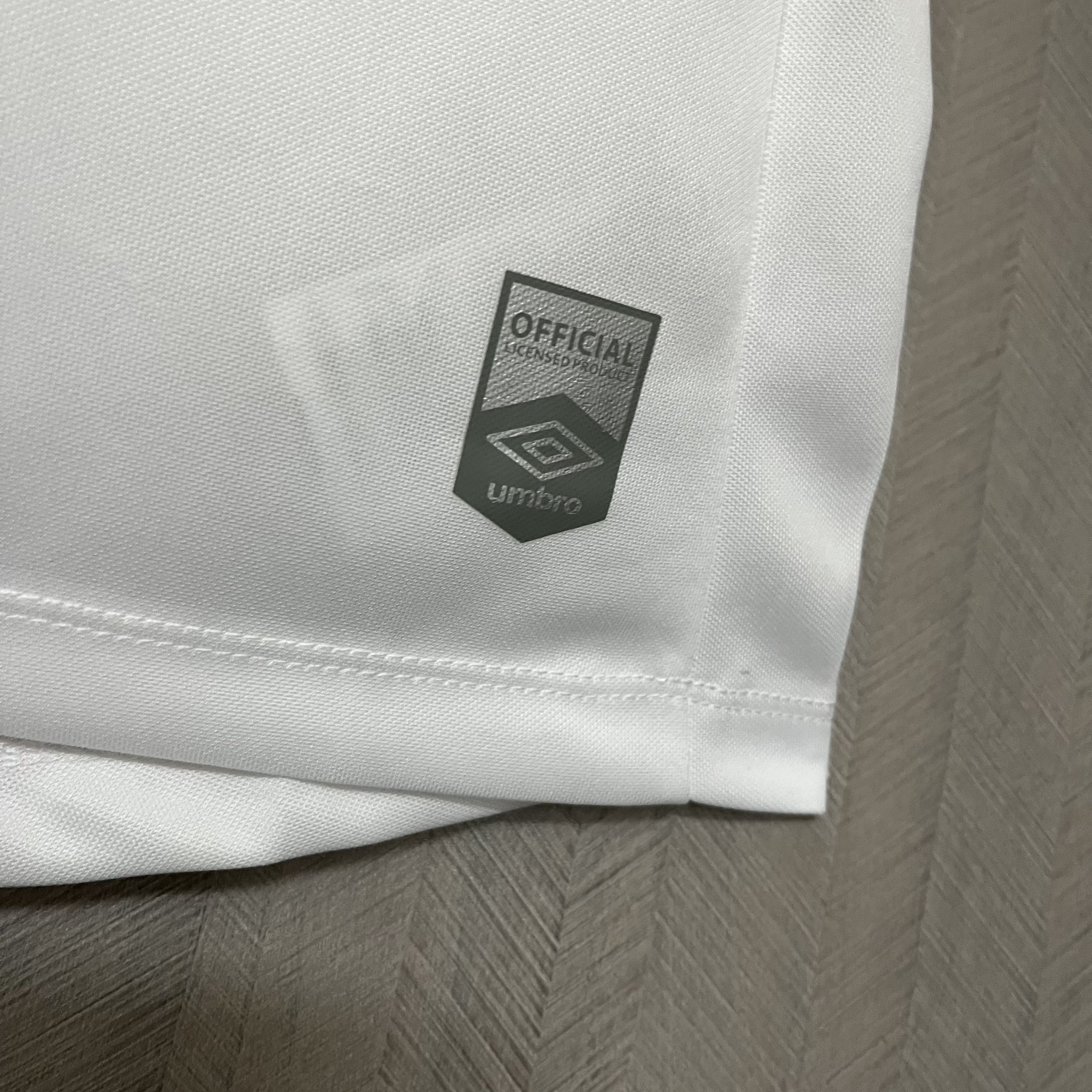 Camisola principal Santos 24/25 versão feminina  10