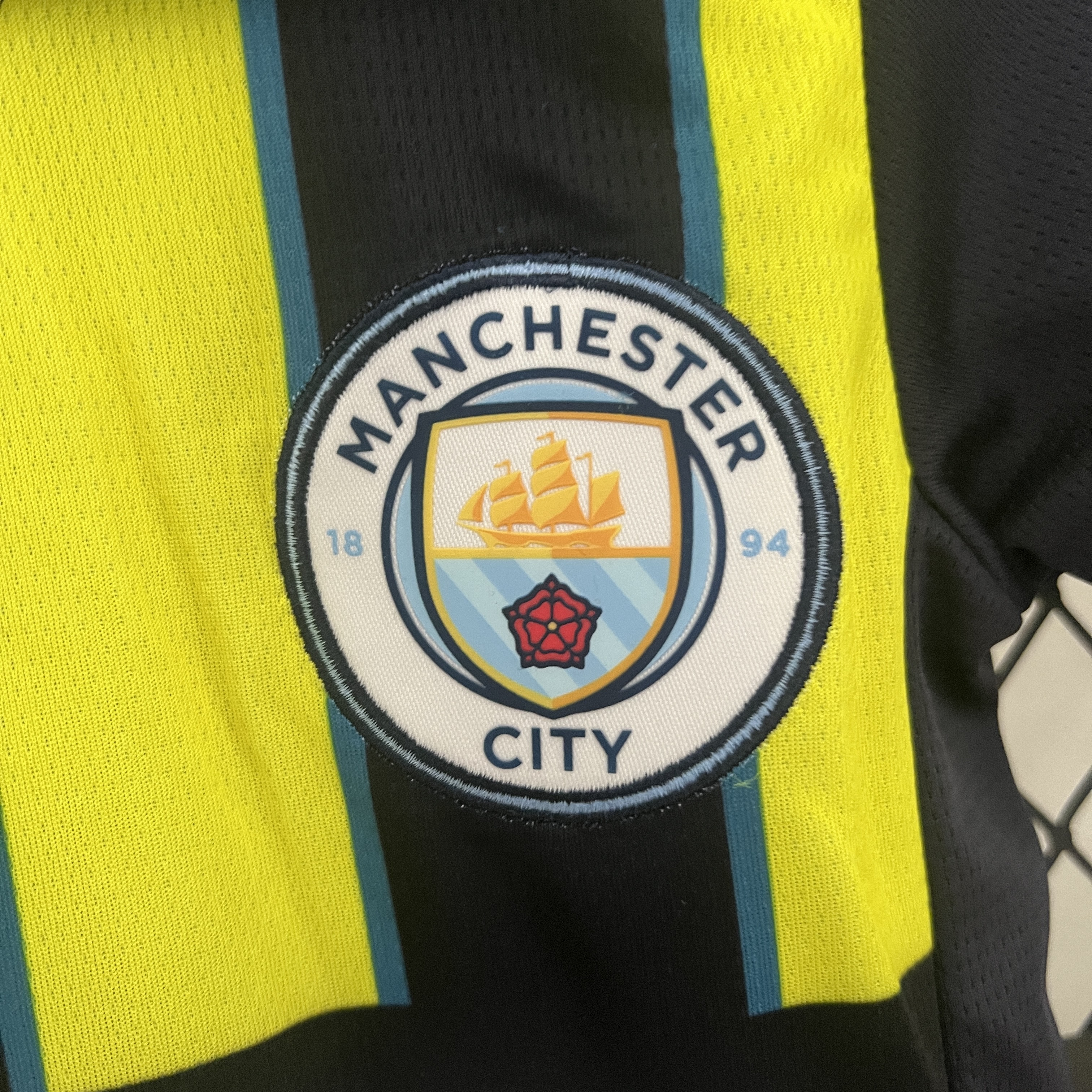Kit Criança Man City alternativo 24/25 5