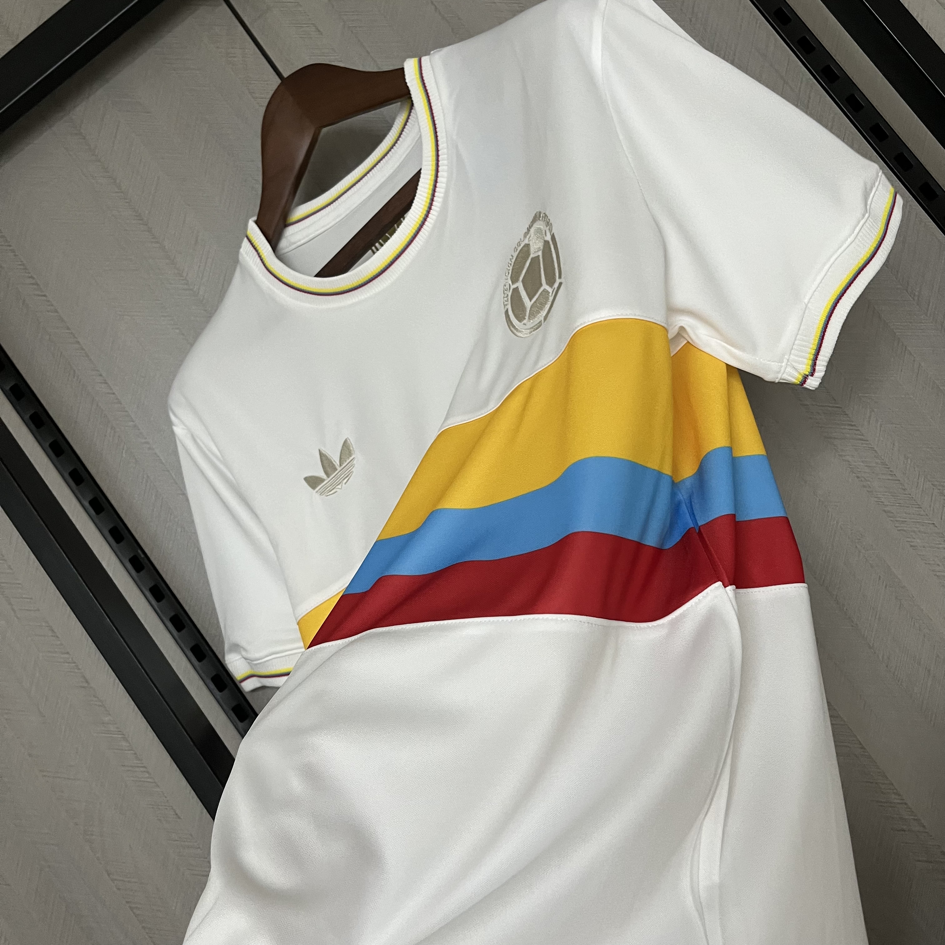 Camisola Colombia 2024 - Edição 100º aniversário - Versão adepto 9