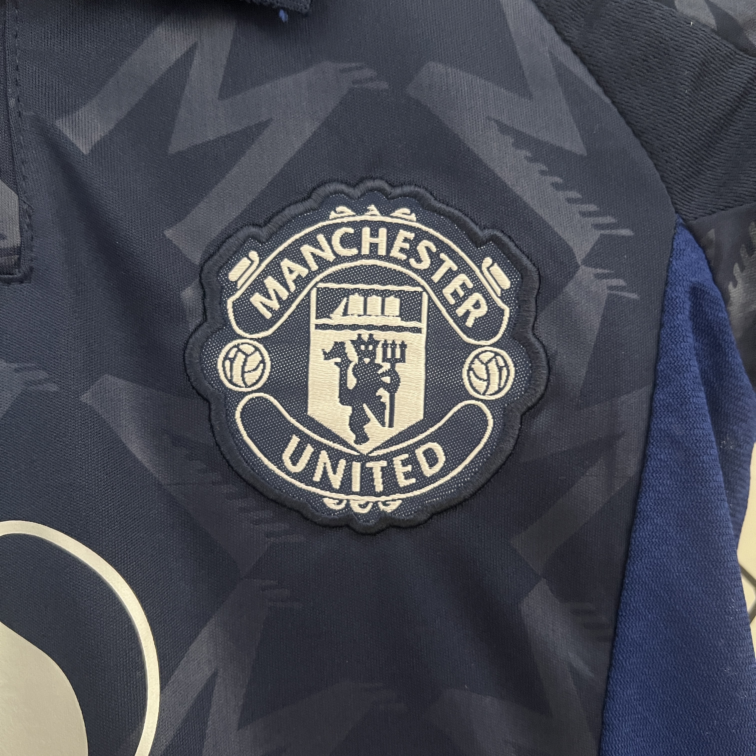 Kit Criança Man Utd alternativo 24/25 8
