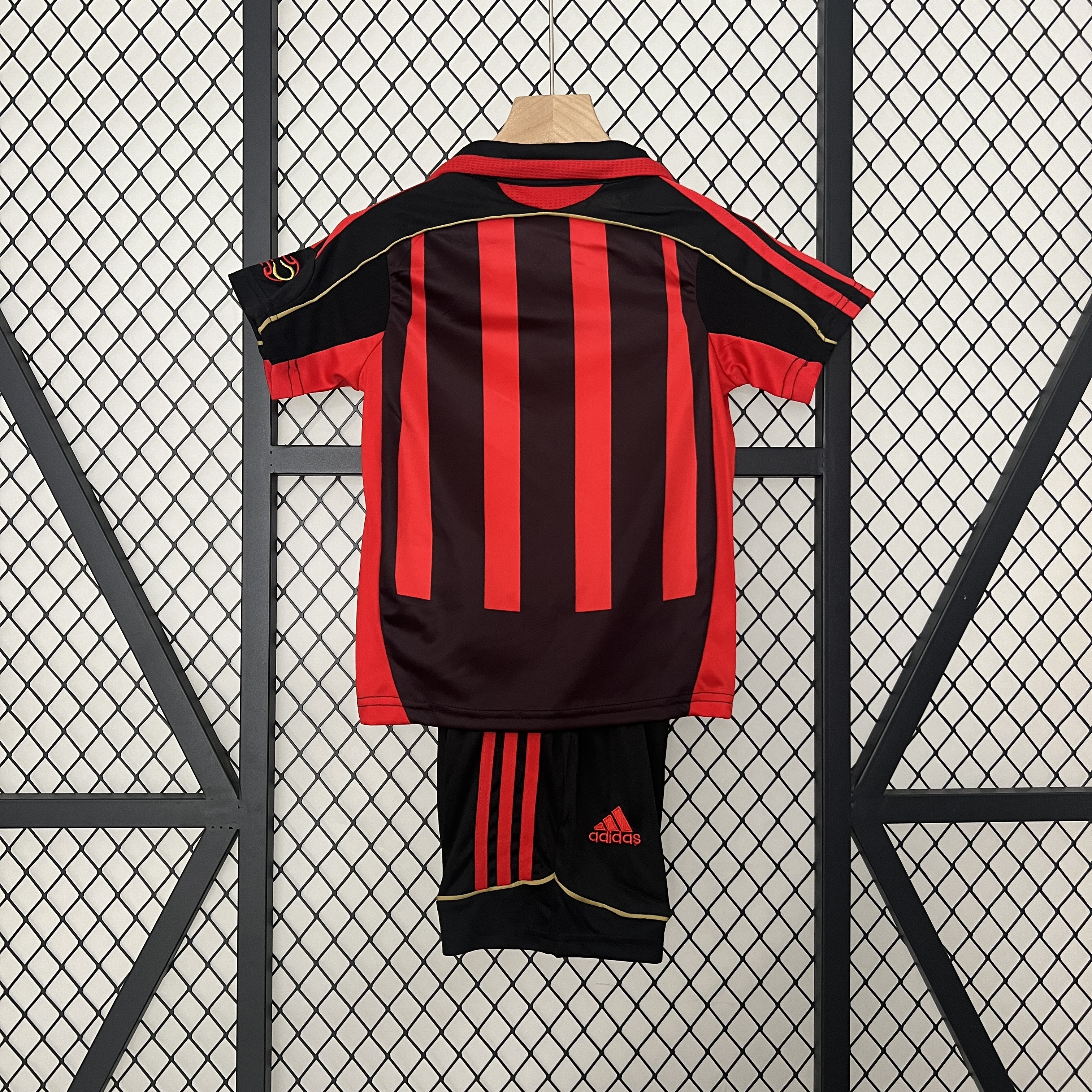 Kit Criança AC Milan principal 2006/2007  2