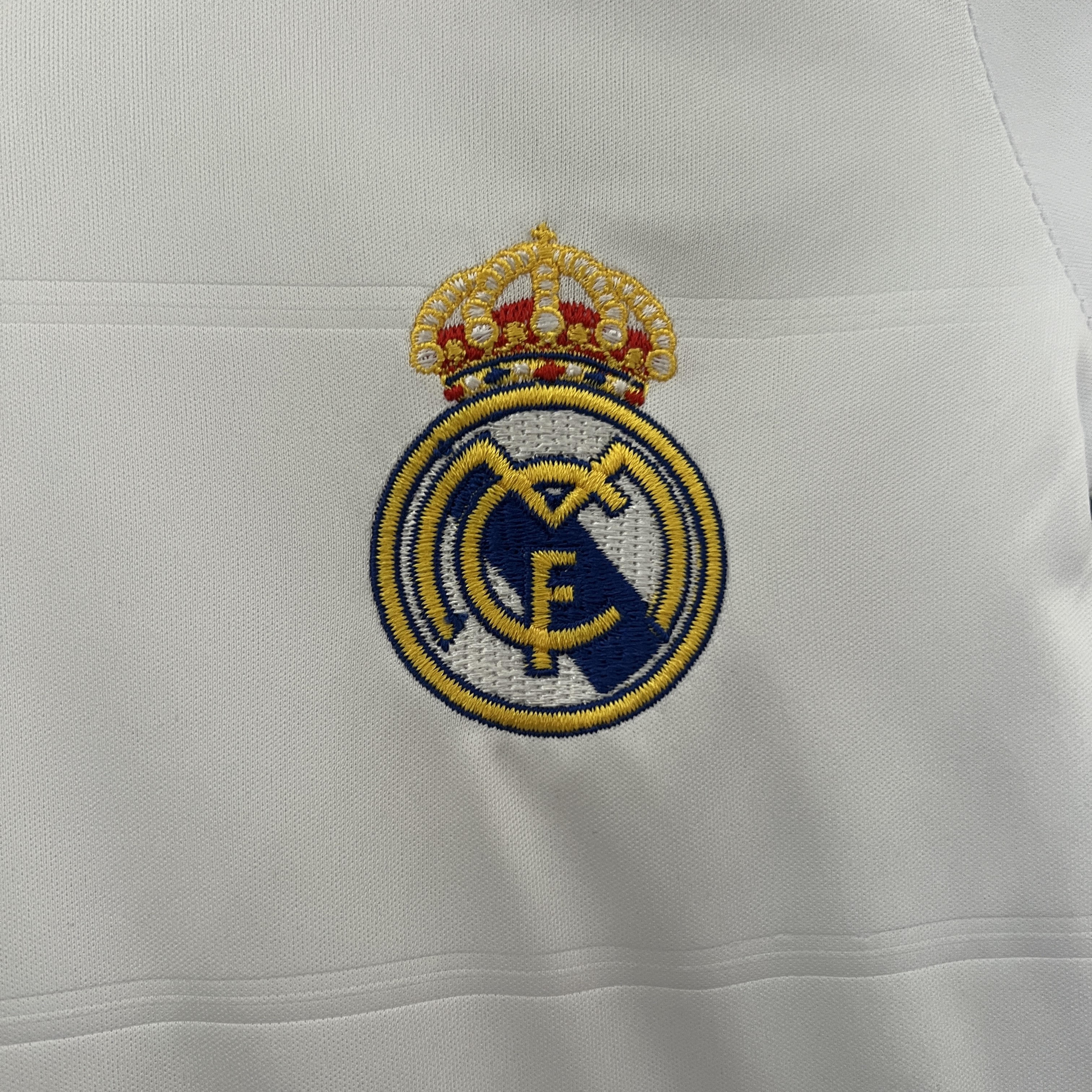 Kit Criança Real Madrid principal 2013/2014 4