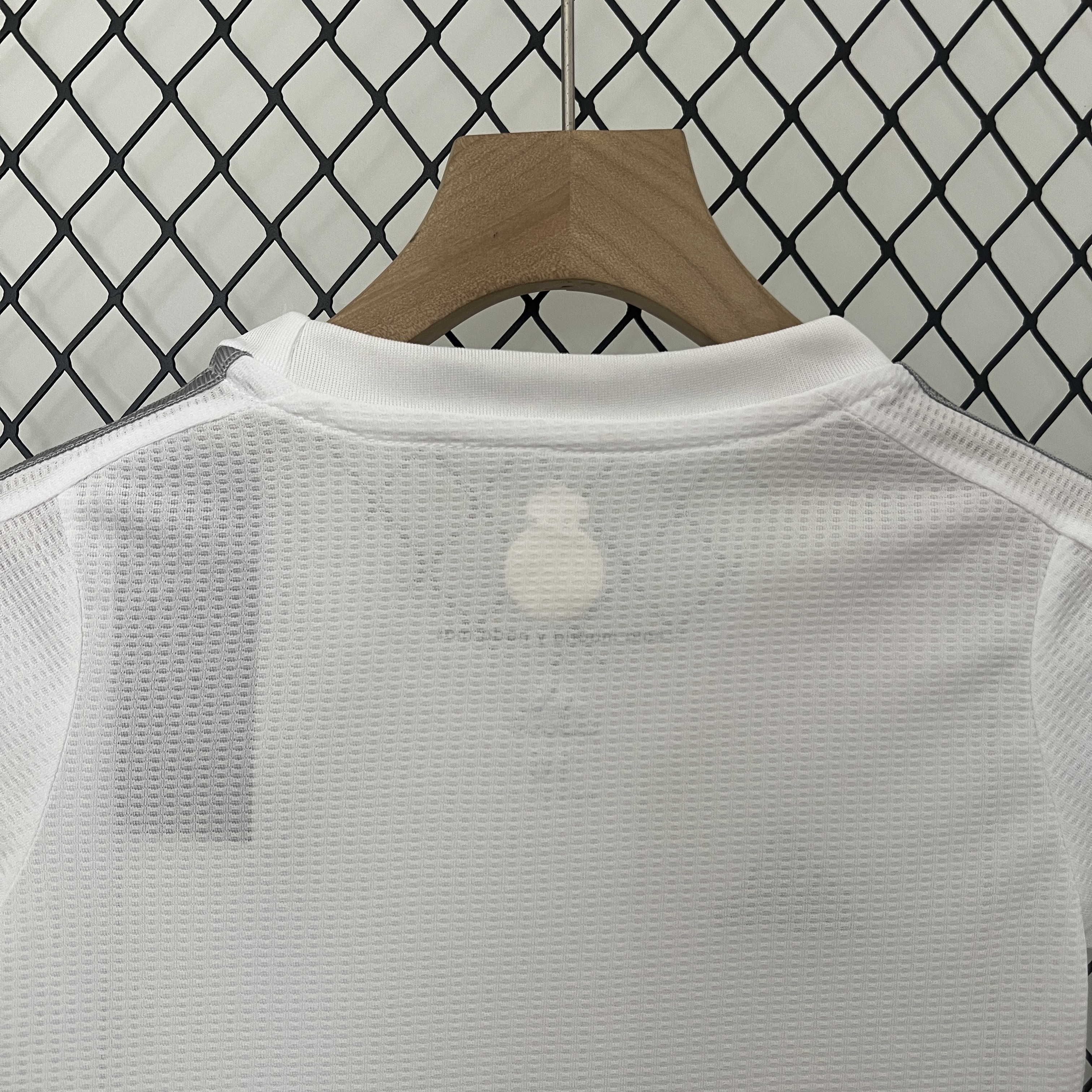 Kit Criança Real Madrid principal 2015/2016 6